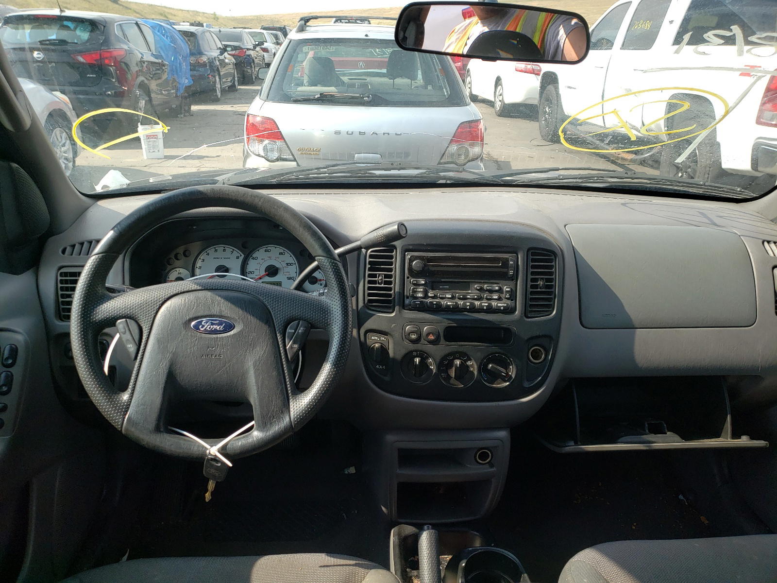 Photo 9 from auction – 2001 FORD ESCAPE XLT with VIN 1FMCU04111KA80365