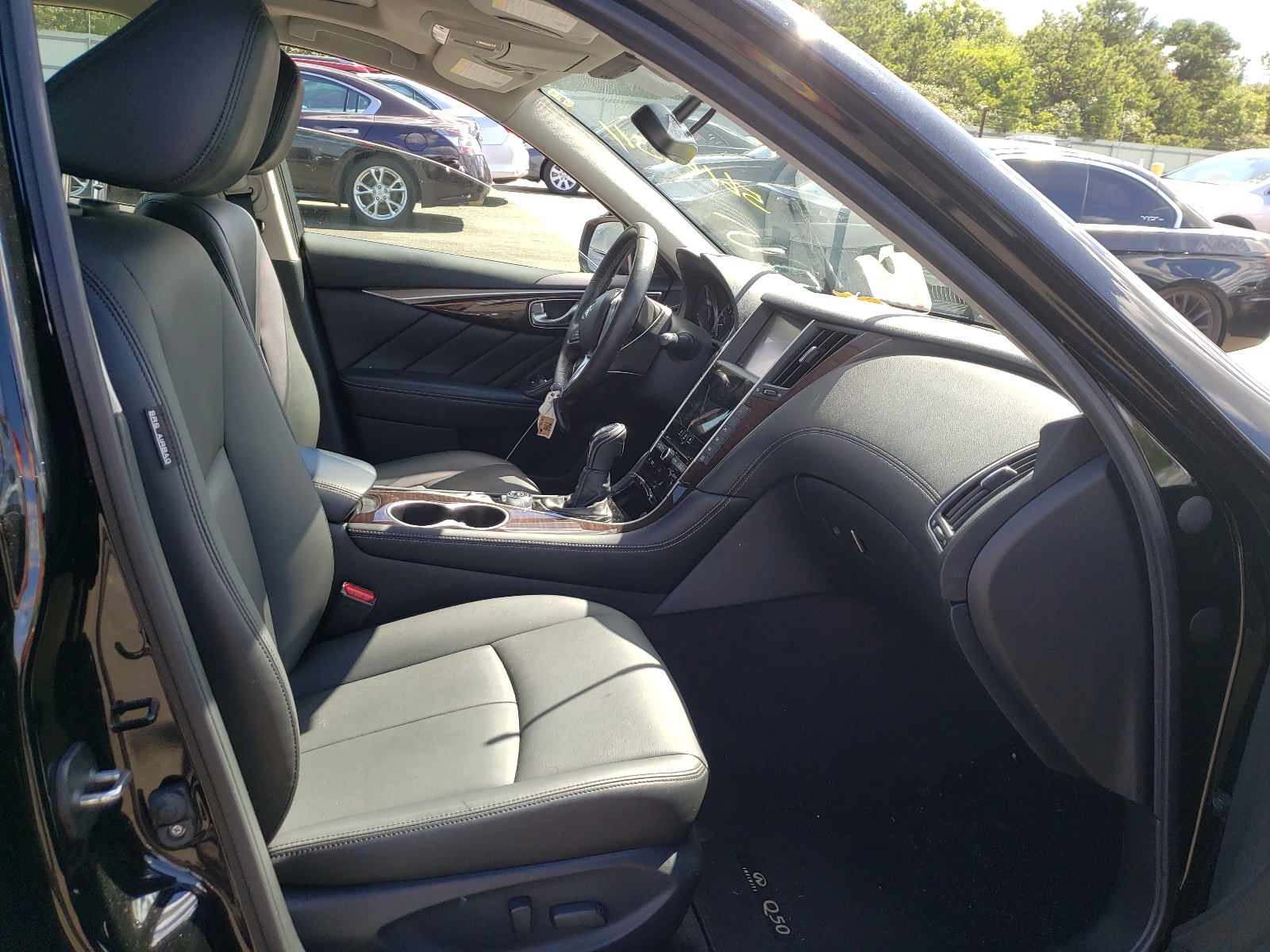 Photo 5 from auction – 2018 INFINITI Q50 LUXE with VIN JN1EV7AR4JM436280