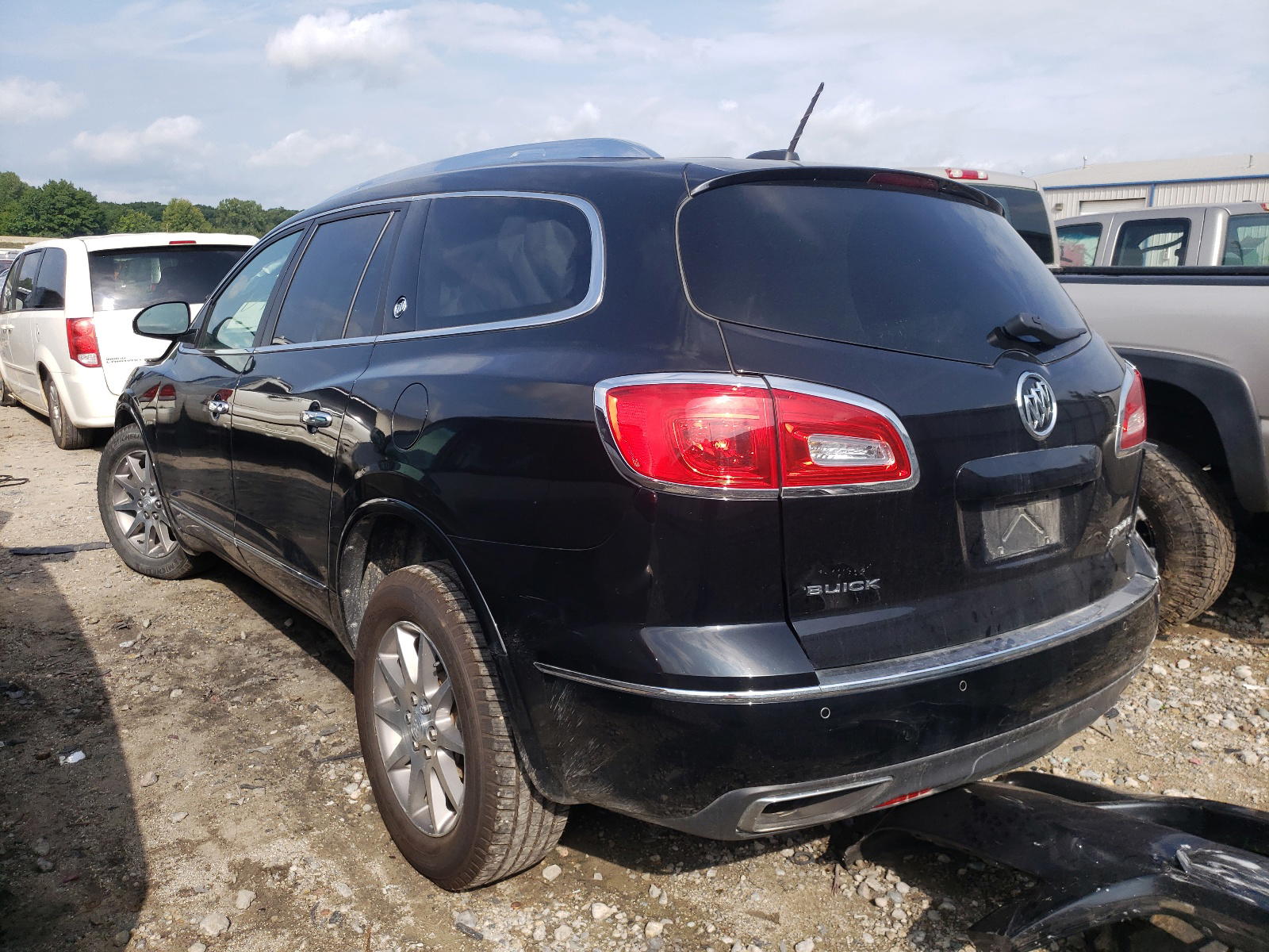 Photo 3 from auction – 2017 BUICK ENCLAVE with VIN 5GAKRBKD8HJ305053