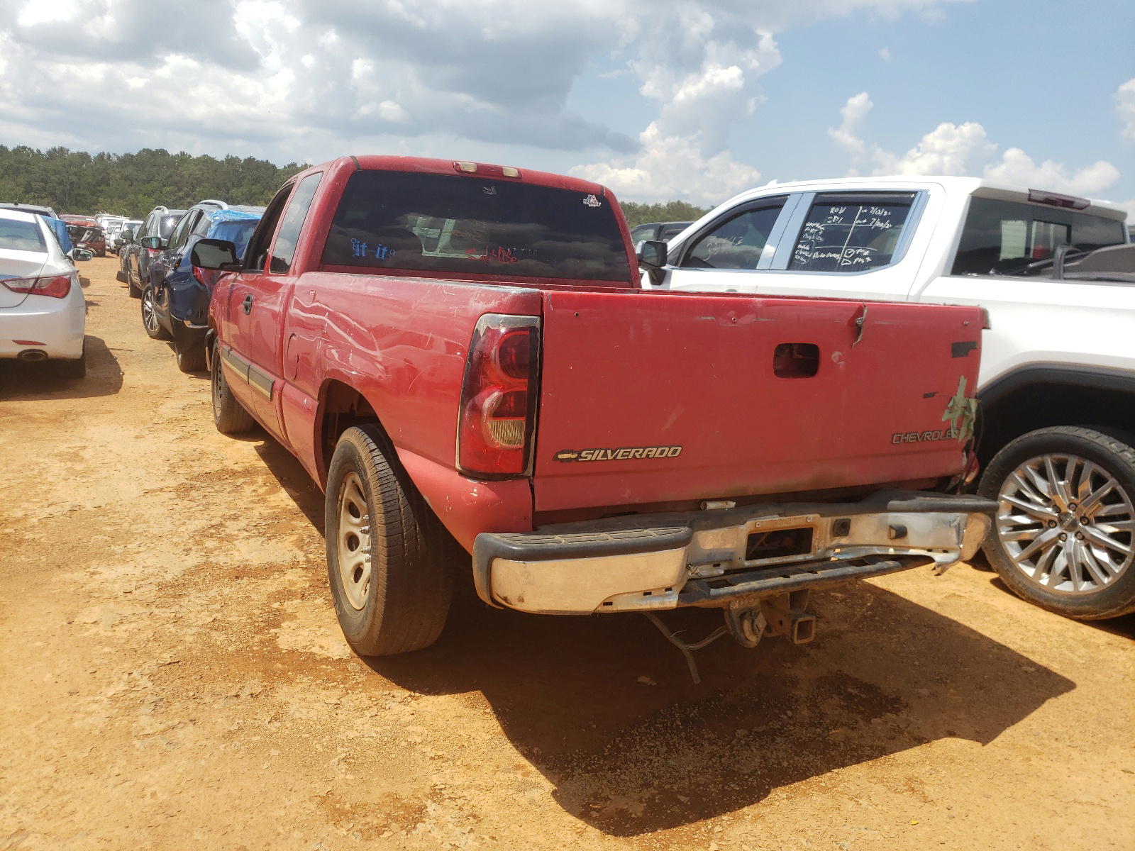 Photo 3 from auction – 2004 CHEVROLET SILVERADO with VIN 2GCEC19T941303272