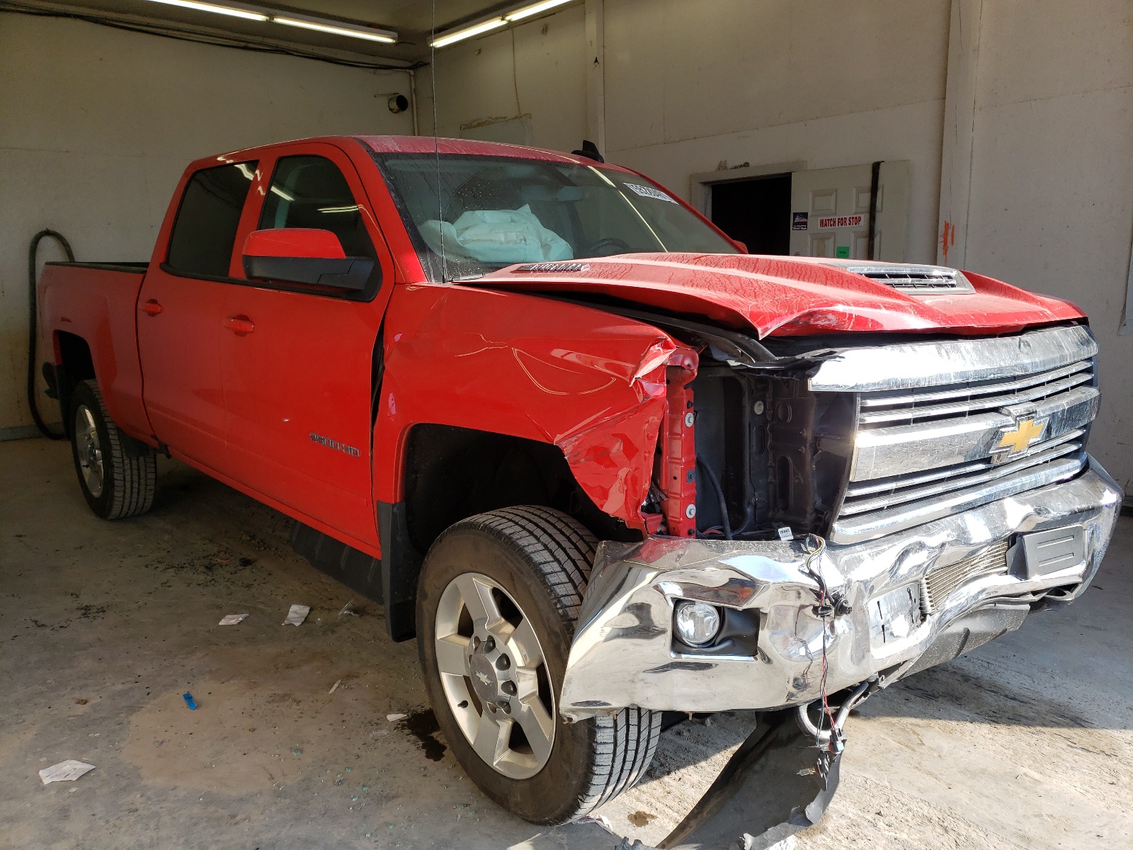 Photo 9 from auction – 2018 CHEVROLET SILVERADO with VIN 1GC1KVEY3JF215235
