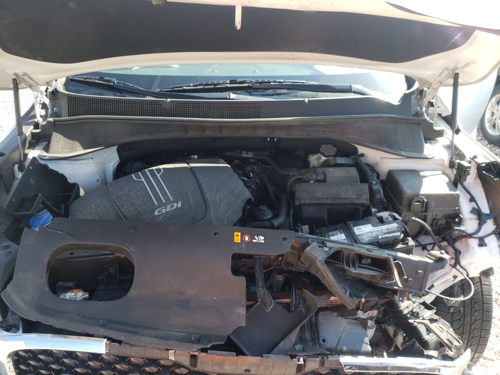 Photo 7 from auction – 2018 KIA SORENTO LX with VIN 5XYPGDA53JG405504
