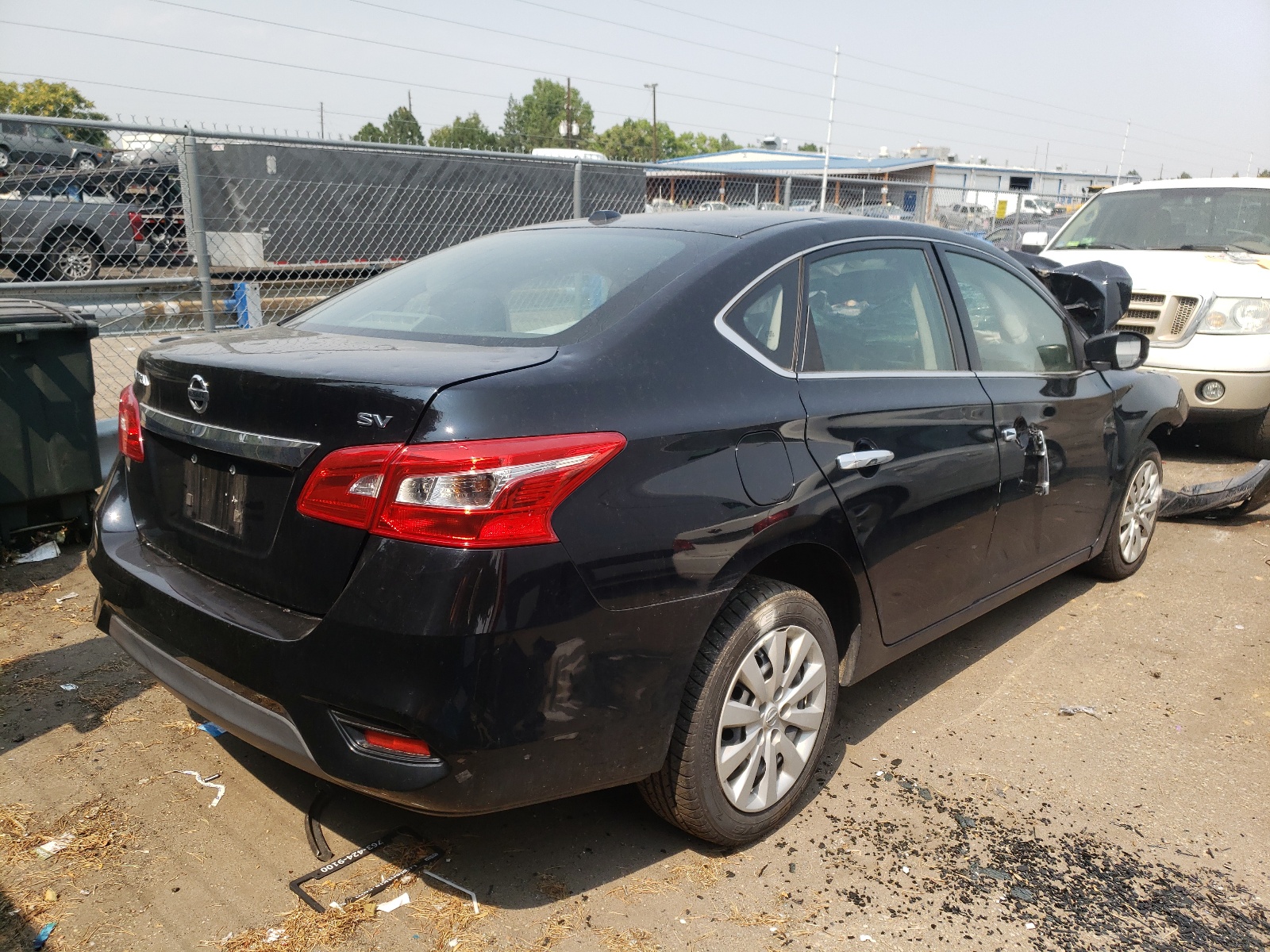 Photo 4 from auction – 2016 NISSAN SENTRA S with VIN 3N1AB7AP3GY331600