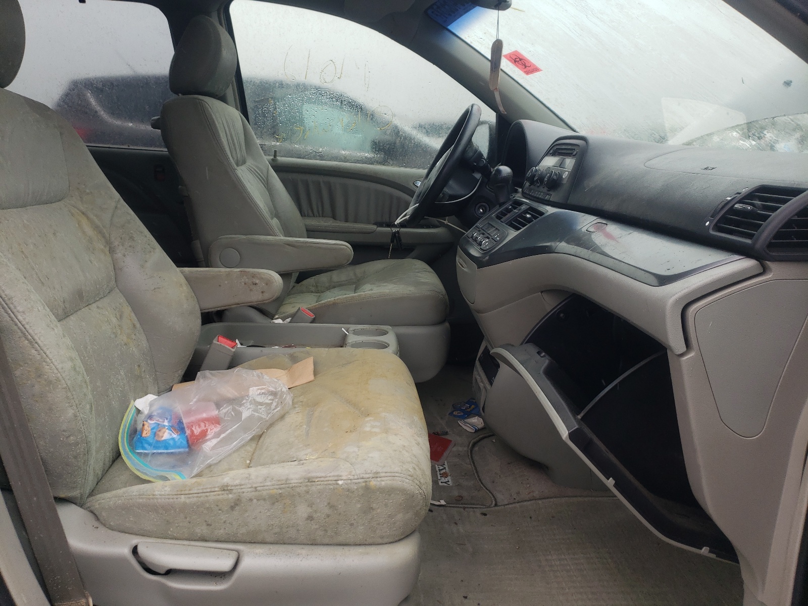Photo 5 from auction – 2006 HONDA ODYSSEY EX with VIN 5FNRL38776B427283