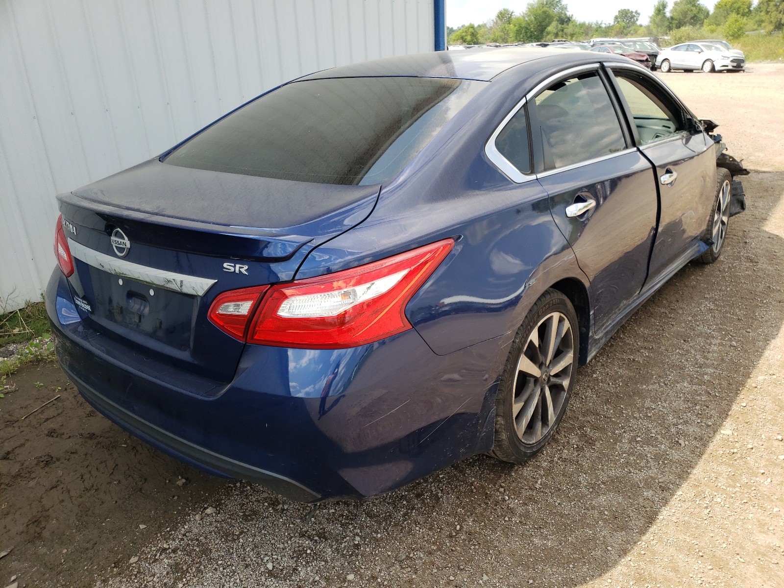 Photo 4 from auction – 2016 NISSAN ALTIMA 2.5 with VIN 1N4AL3AP7GC291040