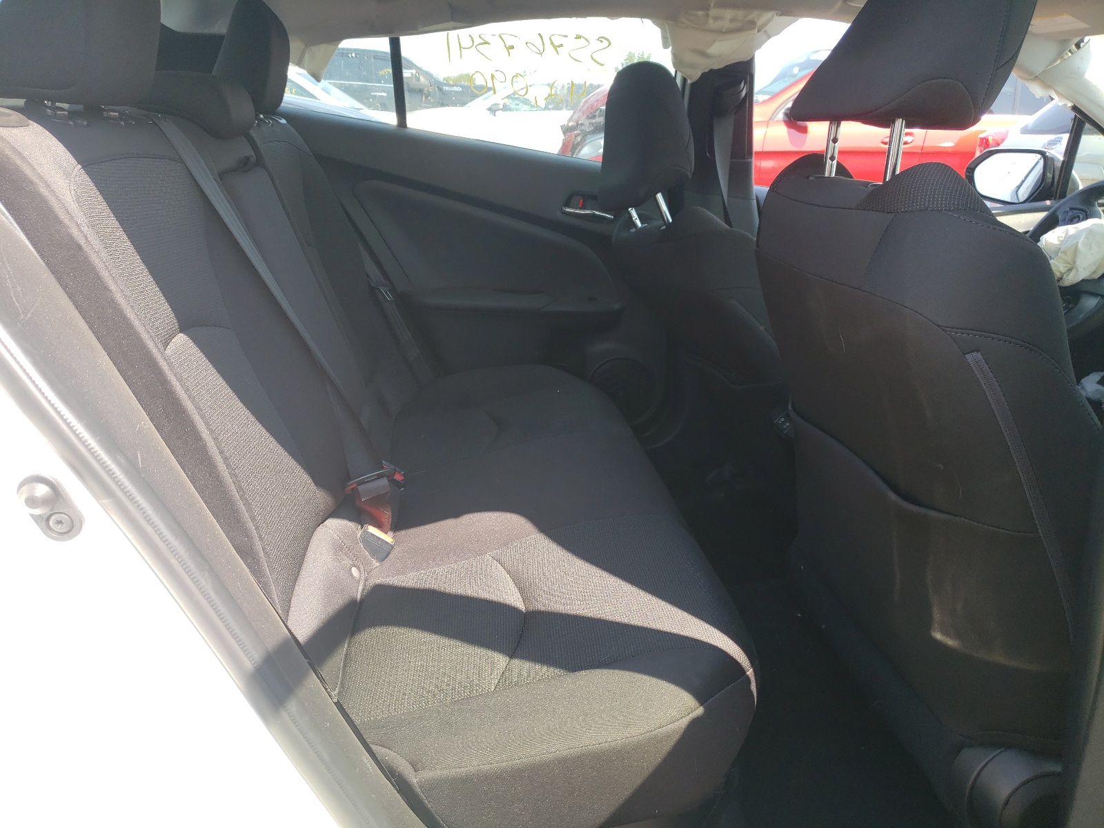 Photo 6 from auction – 2019 TOYOTA PRIUS with VIN JTDKARFU1K3069396