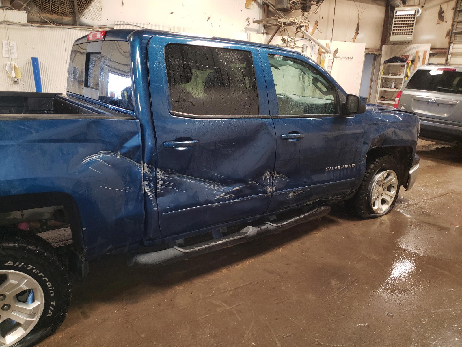Photo 9 from auction – 2015 CHEVROLET SILVERADO with VIN 3GCUKREC9FG261599