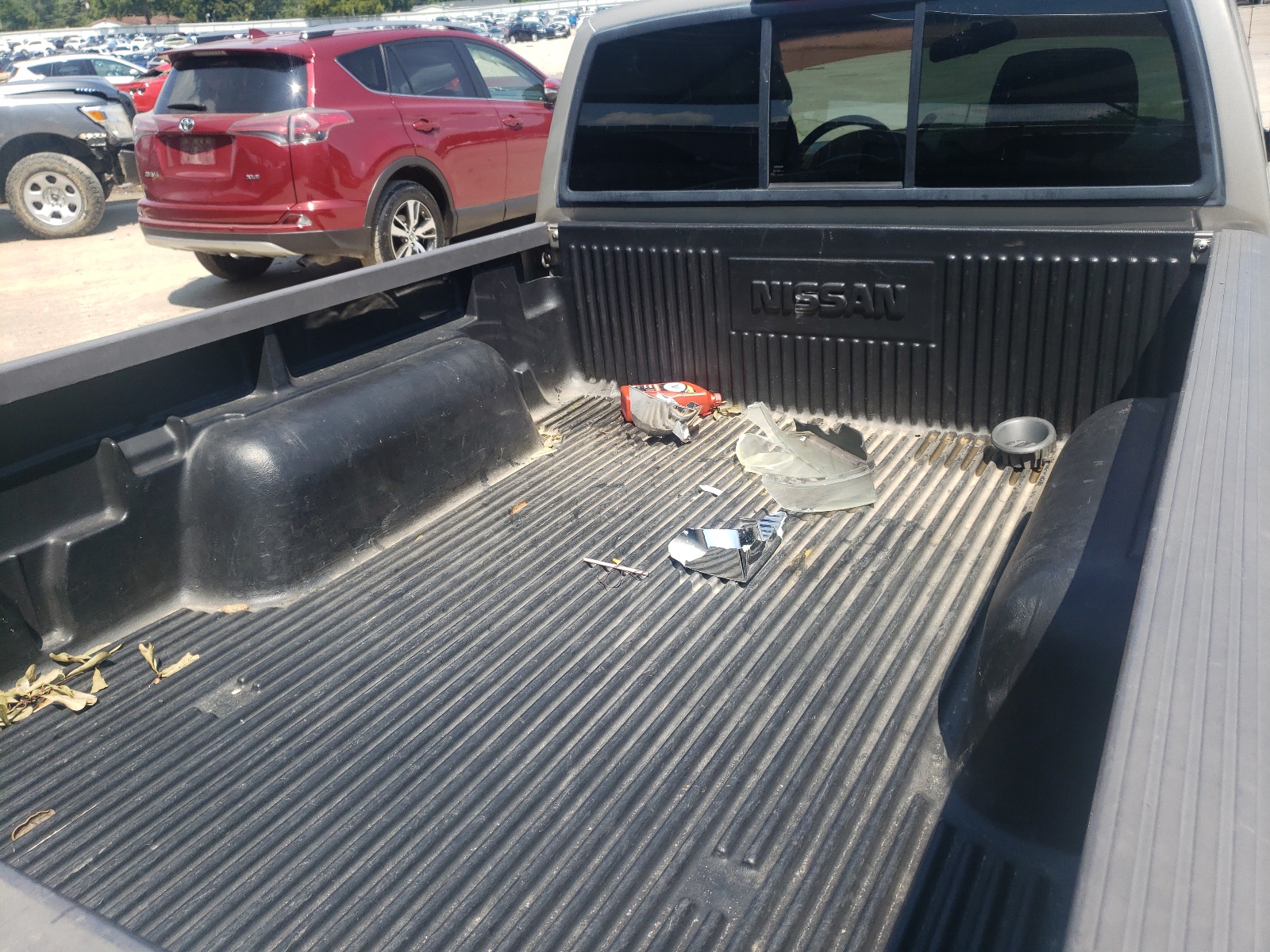Photo 6 from auction – 2004 NISSAN FRONTIER K with VIN 1N6DD26T94C482794