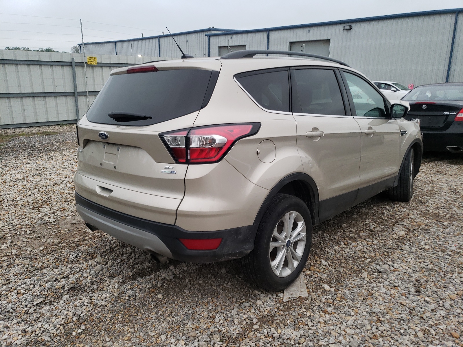 Photo 4 from auction – 2018 FORD ESCAPE SE with VIN 1FMCU9GD2JUA44103