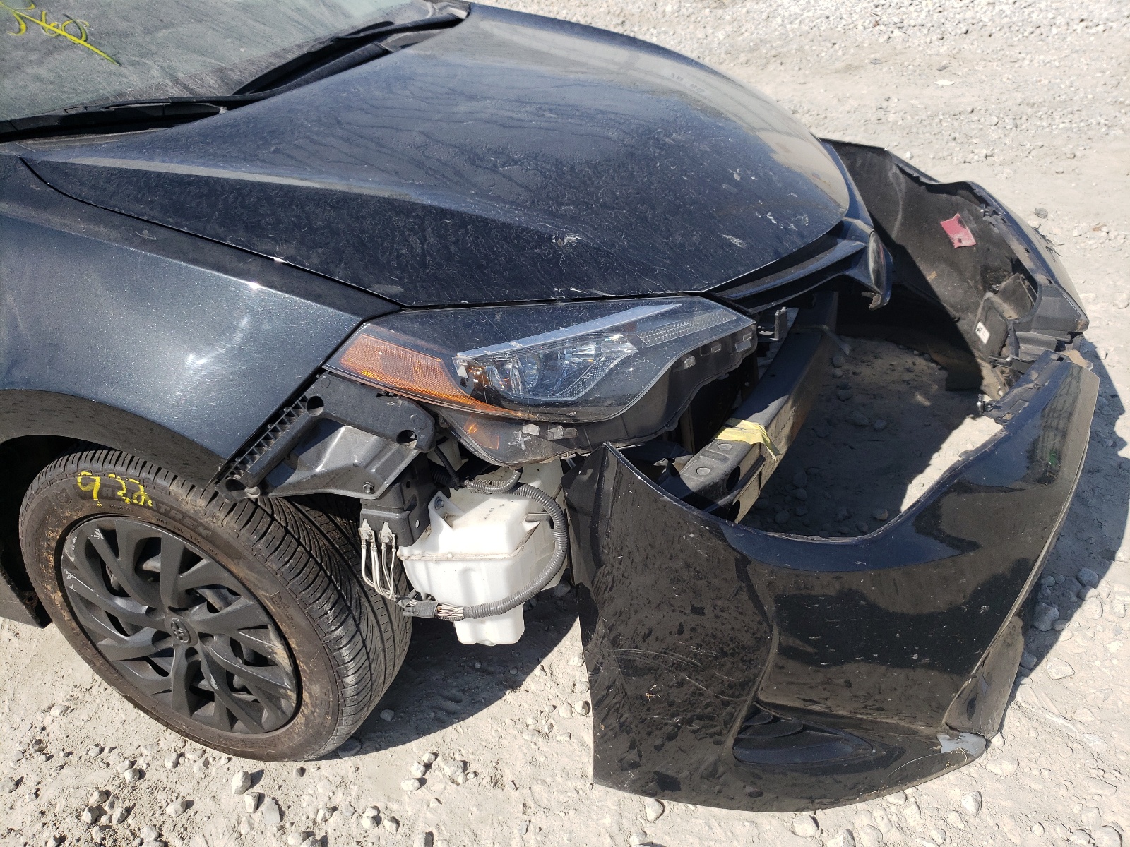 Photo 9 from auction – 2018 TOYOTA COROLLA L with VIN 5YFBURHE0JP823634