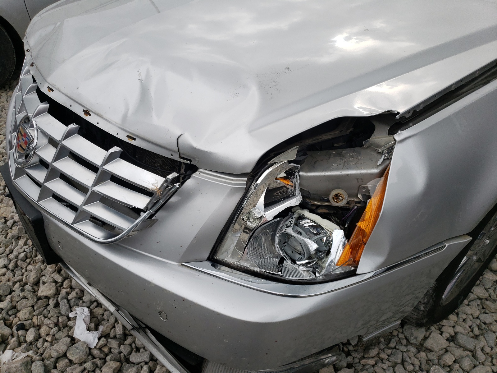 Photo 9 from auction – 2011 CADILLAC DTS LUXURY with VIN 1G6KD5E66BU139152