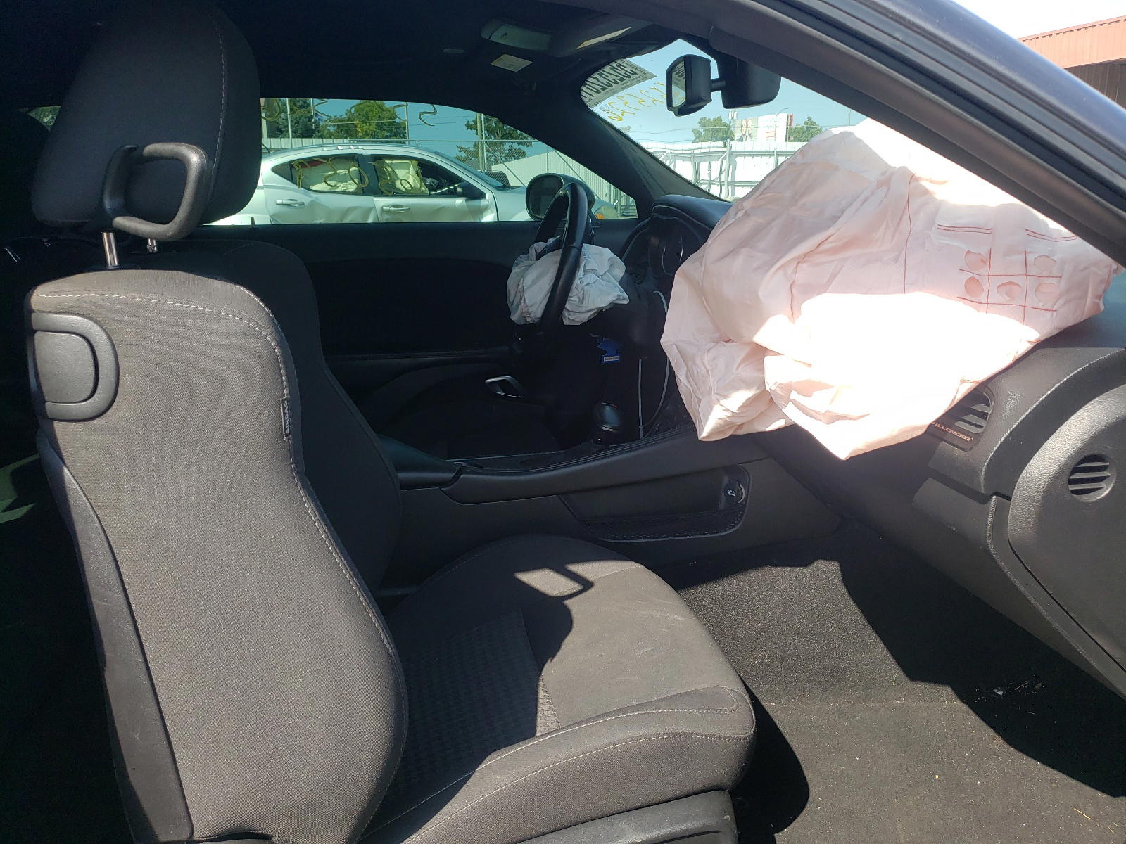 Photo 5 from auction – 2019 DODGE CHALLENGER with VIN 2C3CDZBT6KH578460