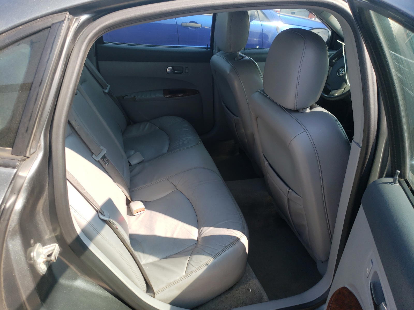 Photo 6 from auction – 2005 BUICK LACROSSE C with VIN 2G4WD562151294570