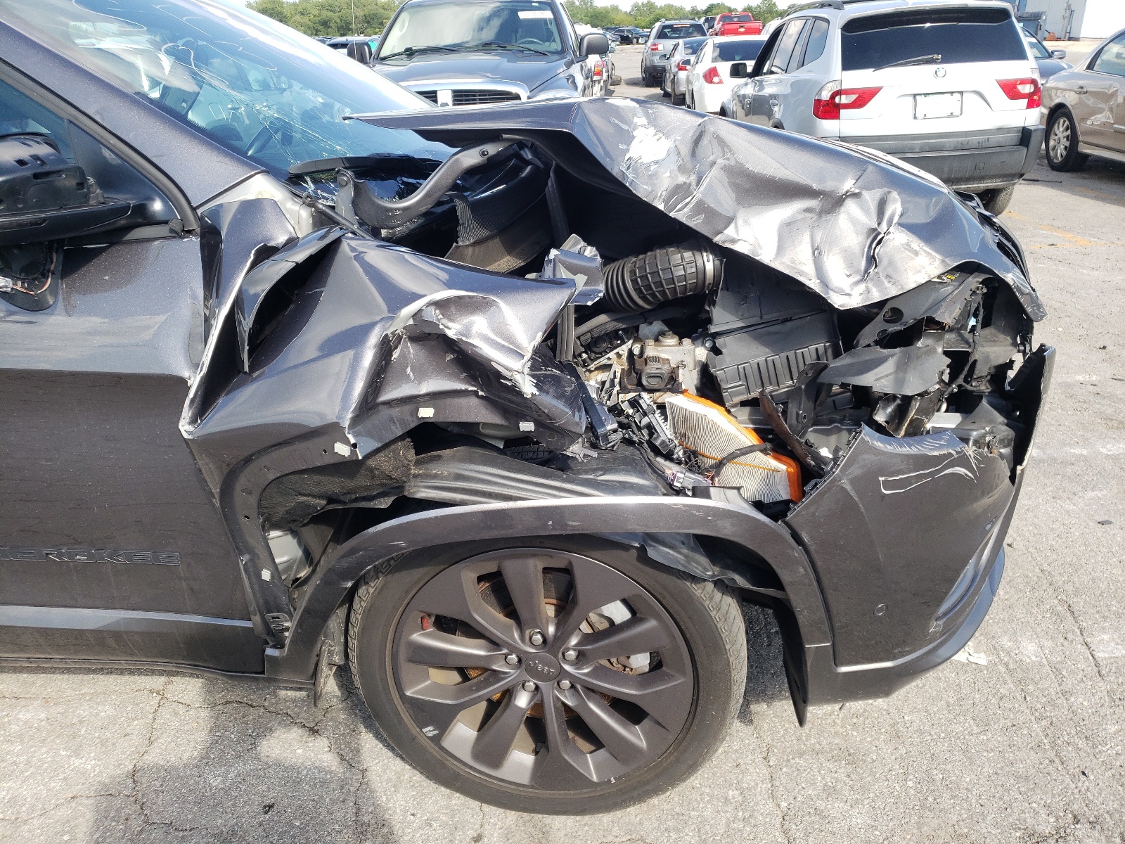 Zdjęcie 9 z aukcji – 2019 JEEP CHEROKEE L z VIN 1C4PJMDX7KD398457