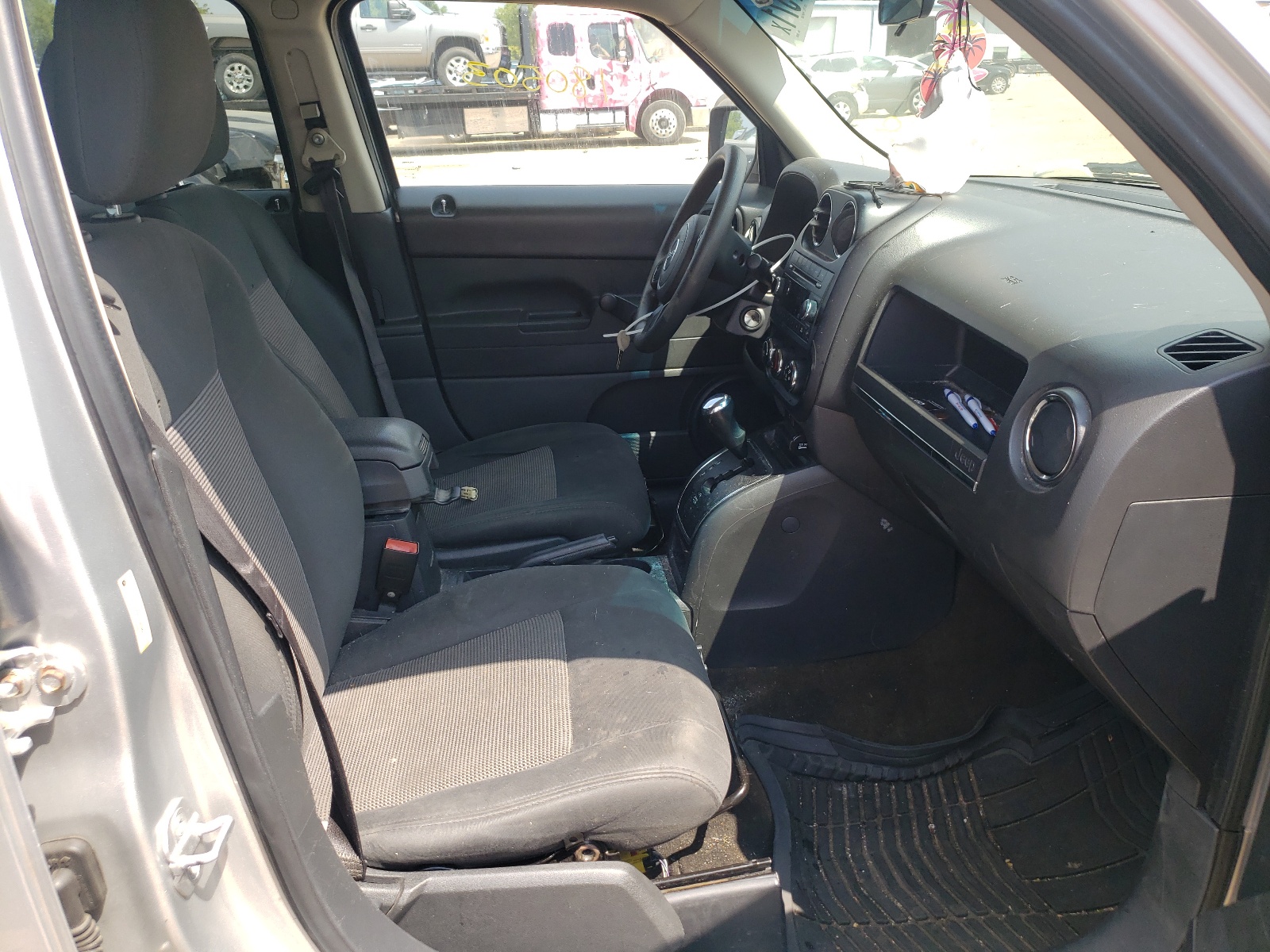 Photo 5 from auction – 2013 JEEP PATRIOT SP with VIN 1C4NJPBA6DD186482