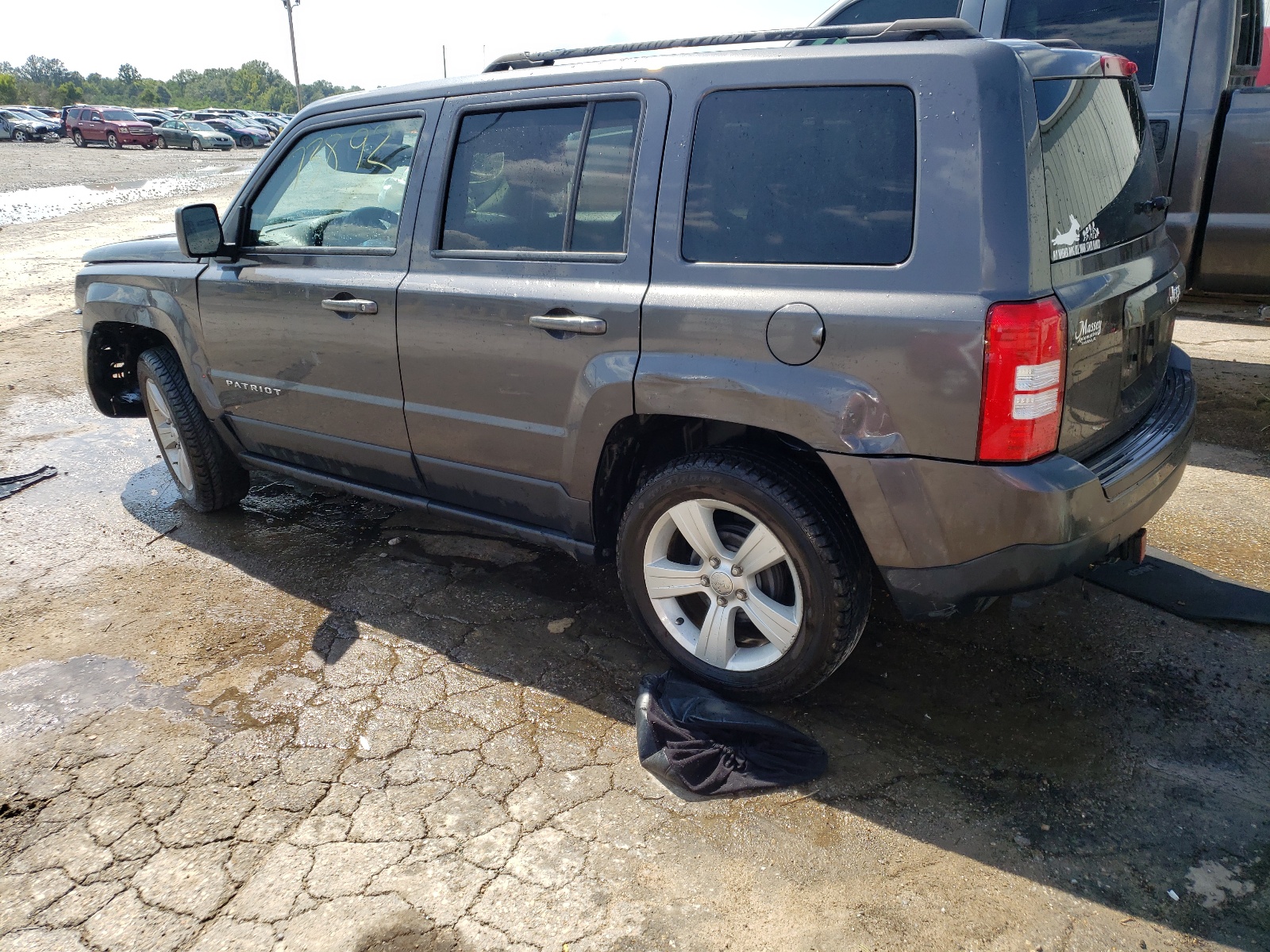 Photo 3 from auction – 2016 JEEP PATRIOT LA with VIN 1C4NJPFB2GD570122