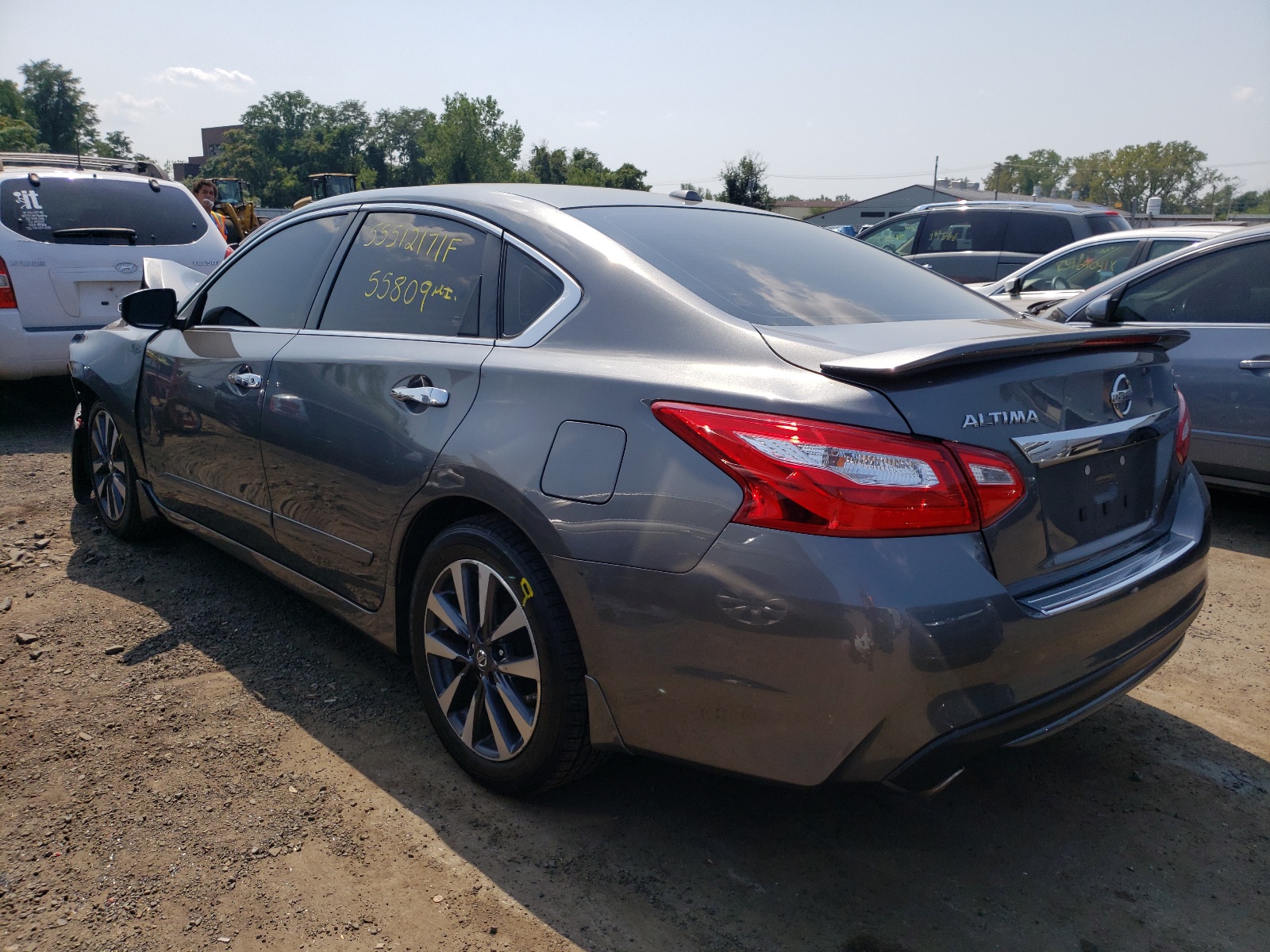 Photo 3 from auction – 2017 NISSAN ALTIMA 2.5 with VIN 1N4AL3AP4HC148189