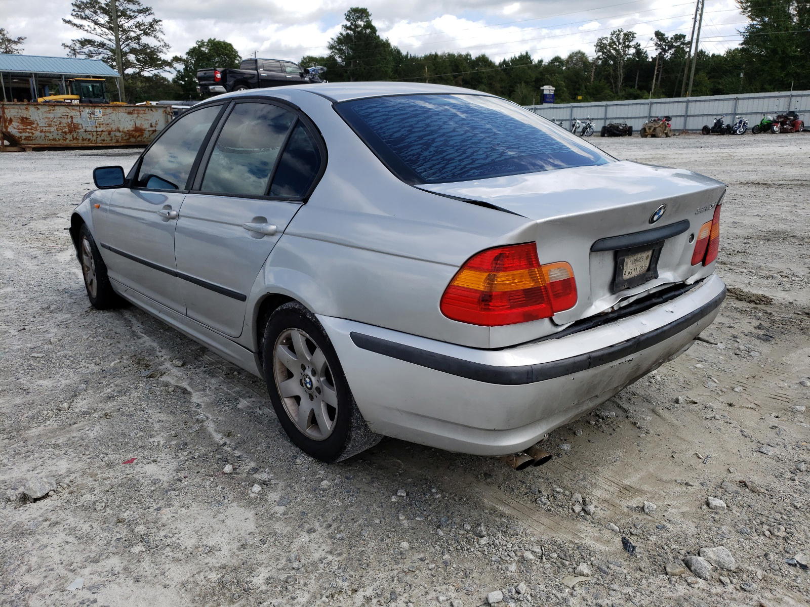 Photo 3 from auction – 2003 BMW 325 XI with VIN WBAEU33473PM55933
