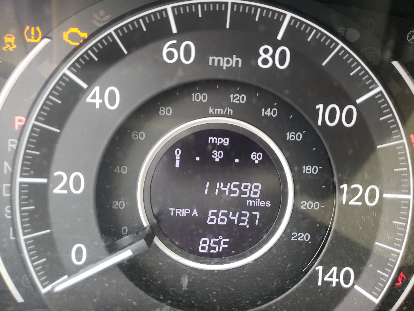 Photo 8 from auction – 2016 HONDA CR-V SE with VIN 2HKRM4H40GH651698