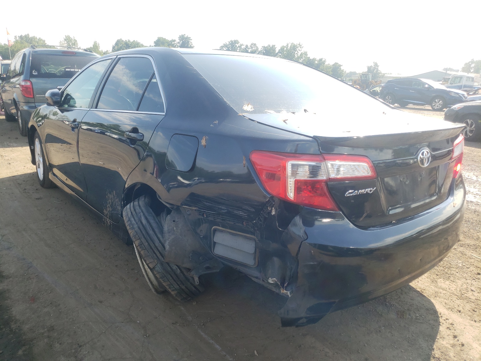 Photo 3 from auction – 2013 TOYOTA CAMRY L with VIN 4T1BF1FK2DU215413