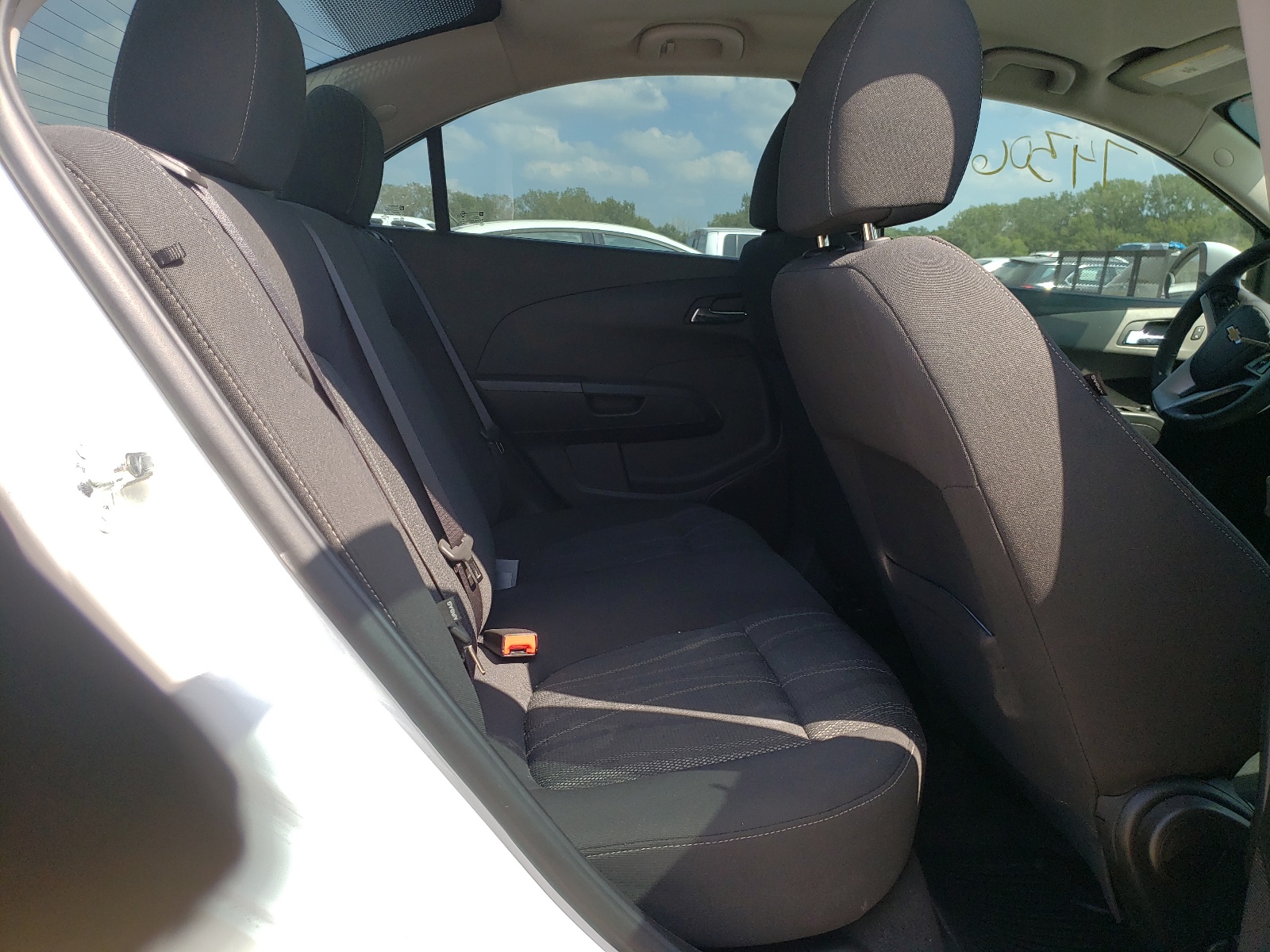 Photo 6 from auction – 2017 CHEVROLET SONIC LT with VIN 1G1JD5SH5H4111004