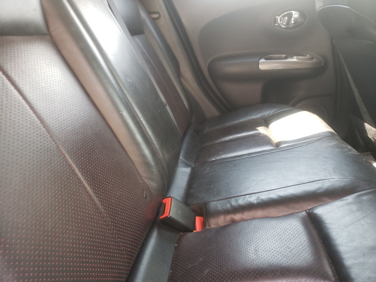 Photo 6 from auction – 2011 NISSAN JUKE S with VIN JN8AF5MR7BT019918