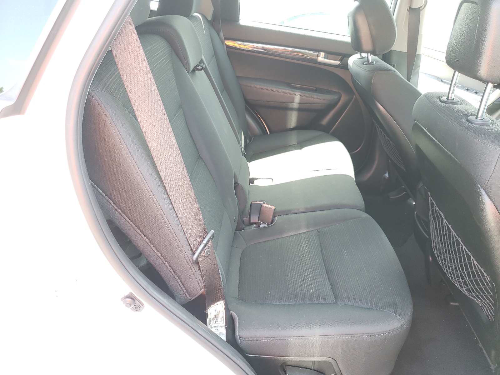 Photo 6 from auction – 2015 KIA SORENTO LX with VIN 5XYKT3A63FG598382