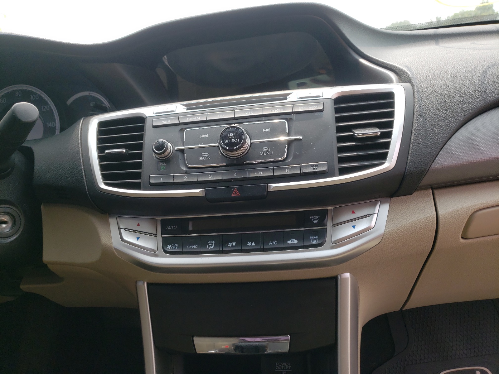 Photo 9 from auction – 2015 HONDA ACCORD LX with VIN 1HGCR2F38FA143072