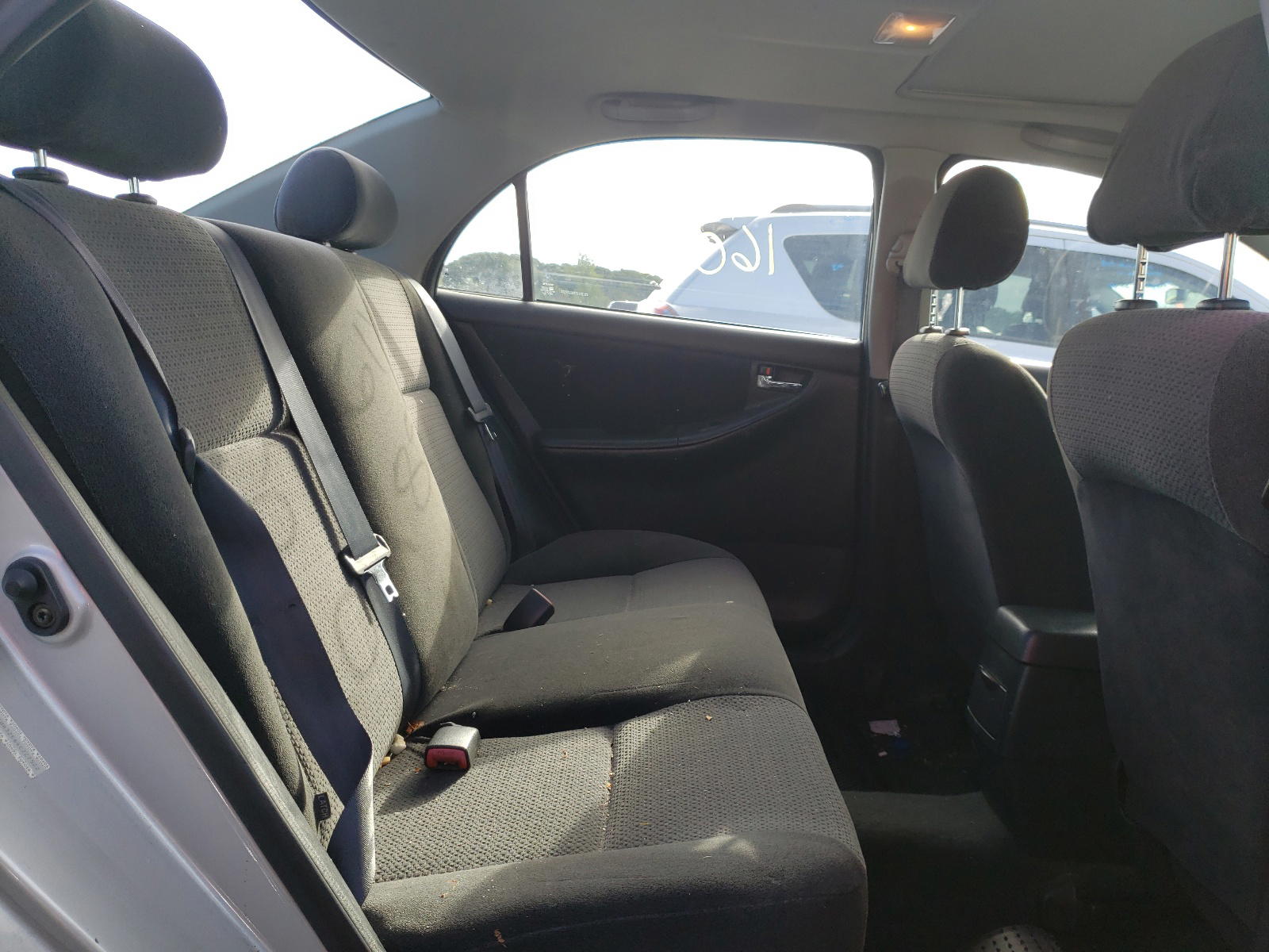 Photo 6 from auction – 2004 TOYOTA COROLLA CE with VIN 2T1BR32E64C227522