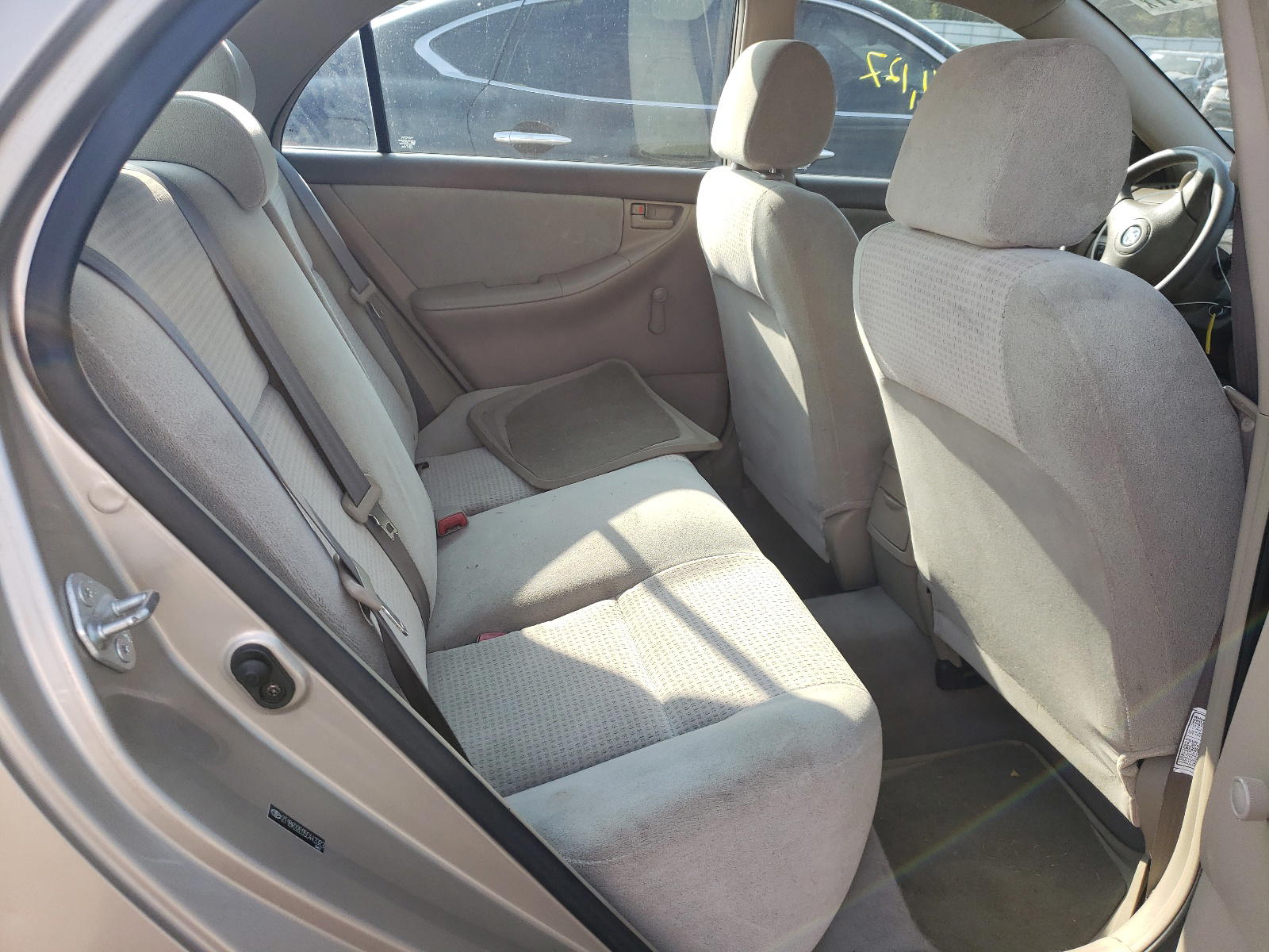 Photo 6 from auction – 2005 TOYOTA COROLLA CE with VIN 2T1BR32E05C443383