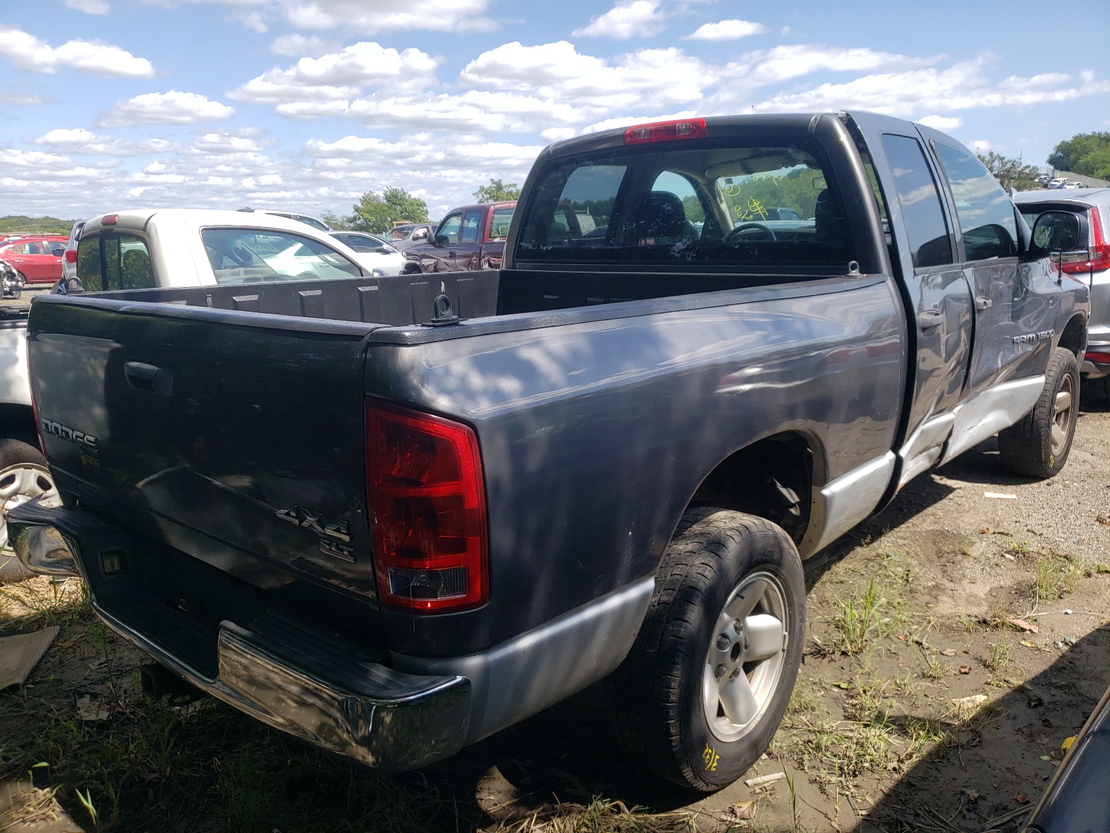 Zdjęcie 4 z aukcji – 2003 DODGE RAM 1500 S z VIN 1D7HU18D63S365995