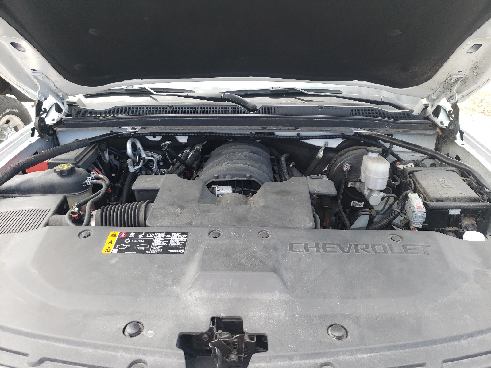 Photo 11 from auction – 2020 CHEVROLET SUBURBAN C with VIN 1GNSCHKC3LR121506