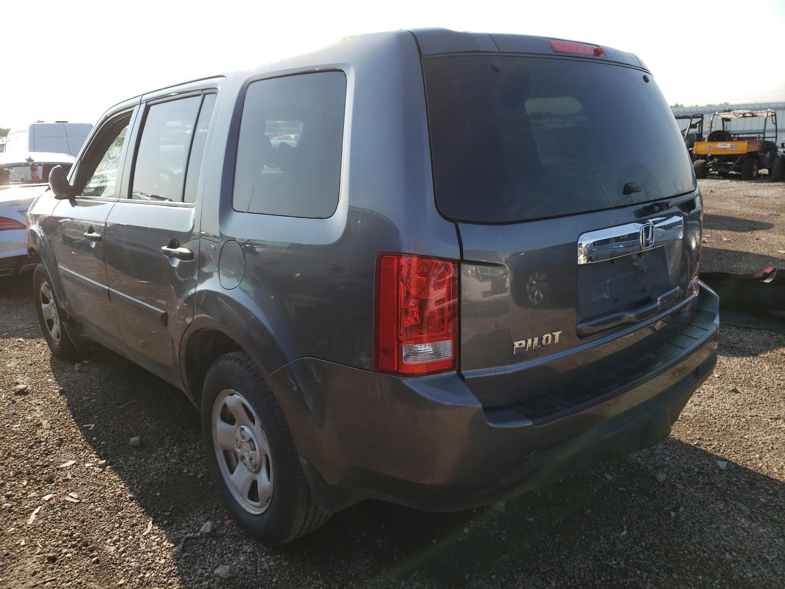 Photo 3 from auction – 2013 HONDA PILOT LX with VIN 5FNYF4H26DB048141