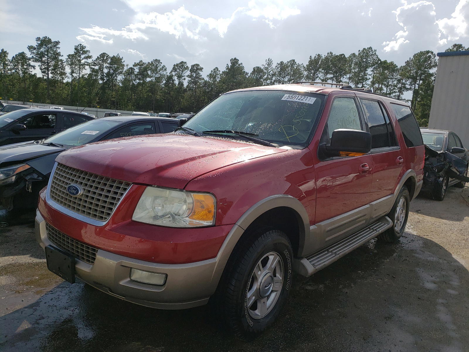 Photo 2 from auction – 2004 FORD EXPEDITION with VIN 1FMPU17L64LB83638