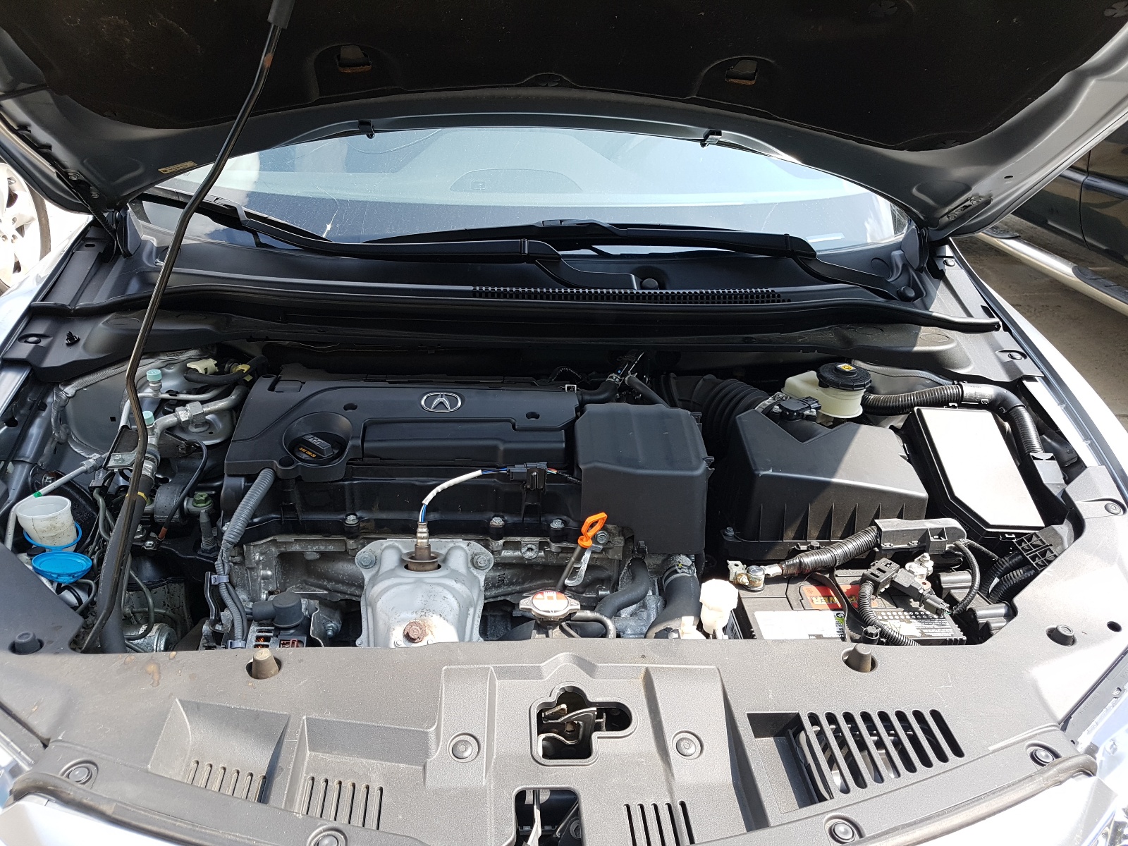 Photo 7 from auction – 2017 ACURA ILX PREMIU with VIN 19UDE2F78HA007840