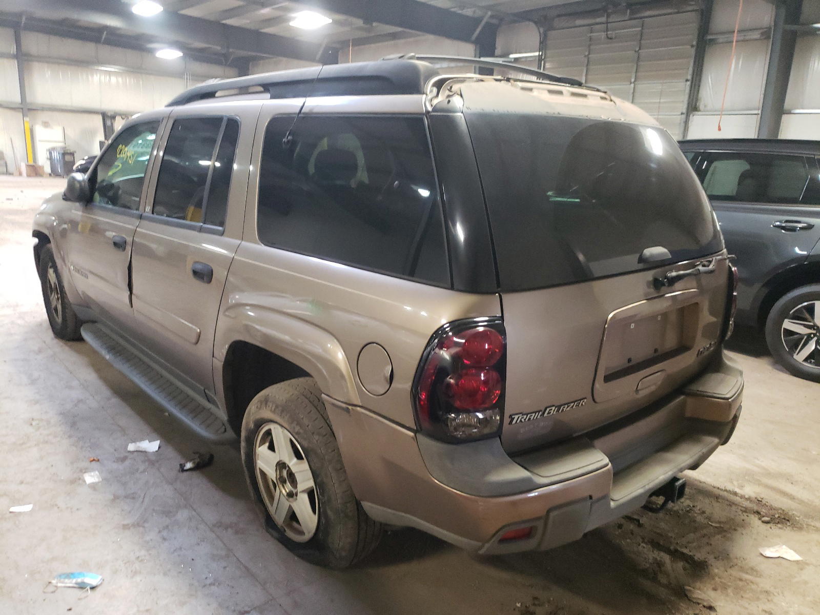 Photo 3 from auction – 2003 CHEVROLET TRAILBLAZE with VIN 1GNET16S436122249