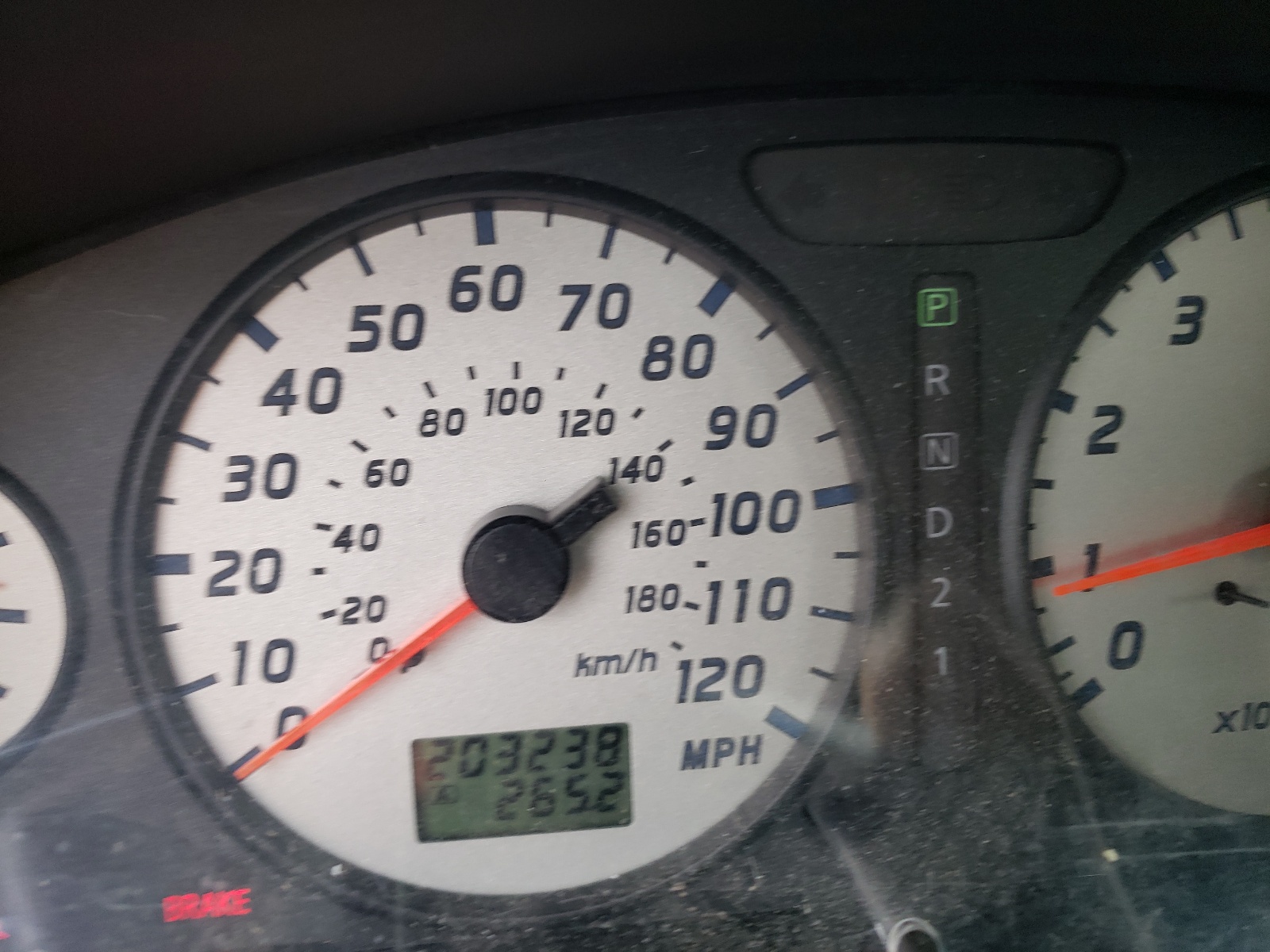 Photo 8 from auction – 2004 NISSAN PATHFINDER with VIN JN8DR09Y34W907526