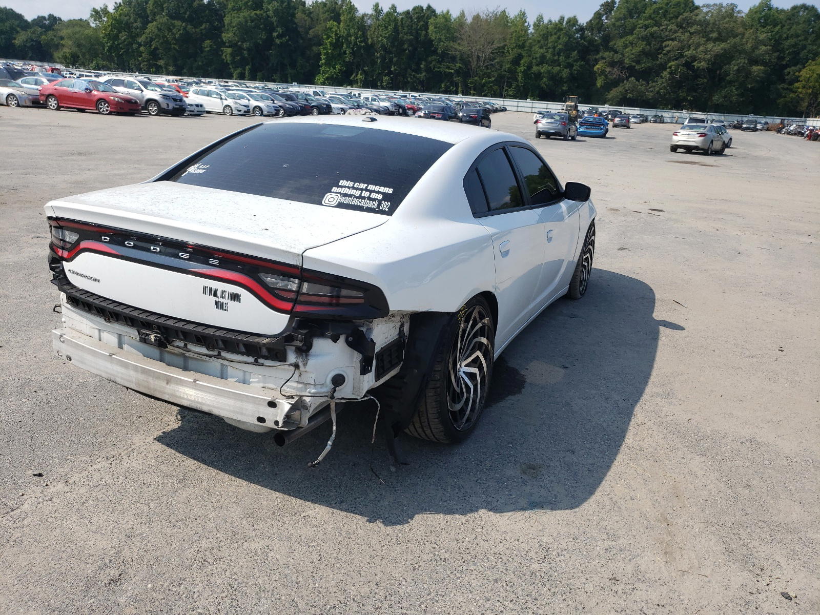 Photo 4 from auction – 2016 DODGE CHARGER SE with VIN 2C3CDXBG5GH173706