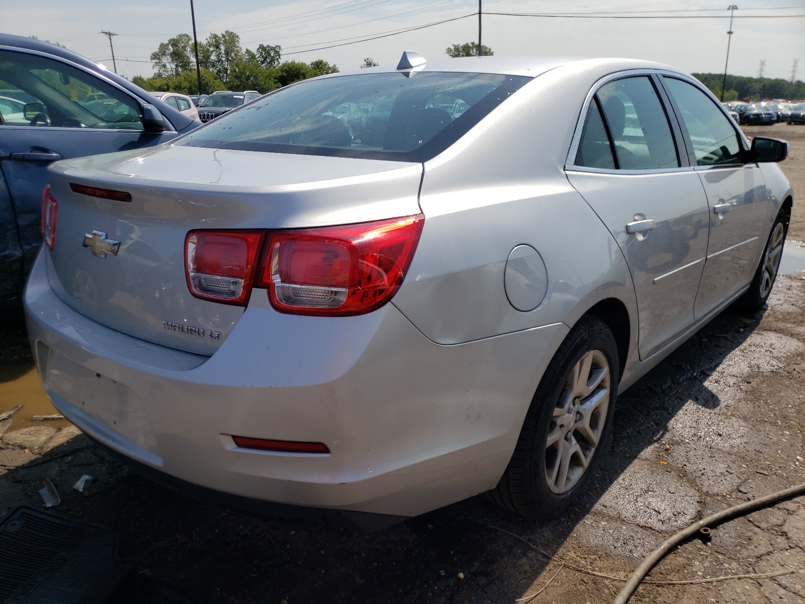 Photo 4 from auction – 2014 CHEVROLET MALIBU 1LT with VIN 1G11C5SL8EF134543