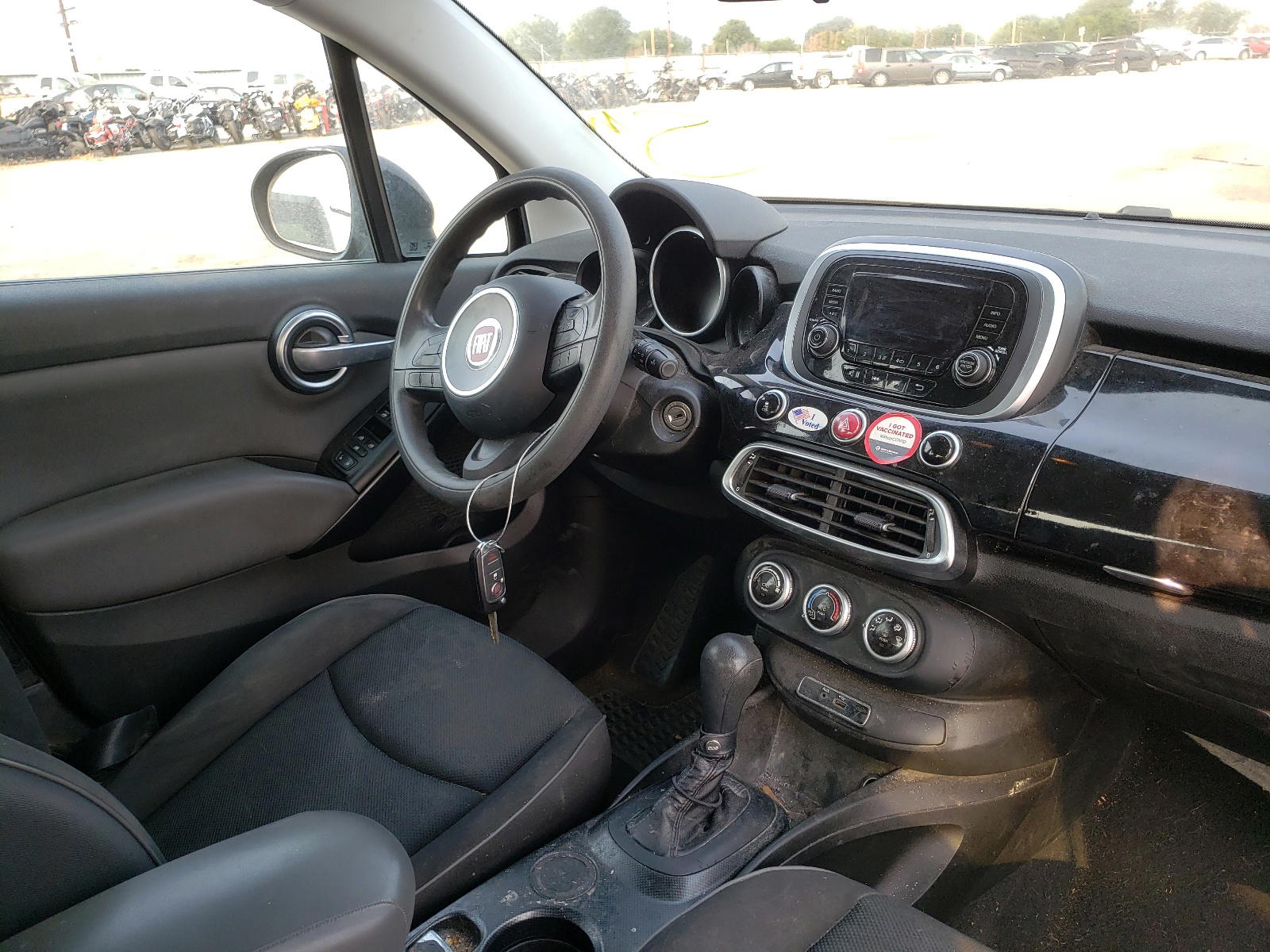 Photo 9 from auction – 2016 FIAT 500X POP with VIN ZFBCFXAT0GP330458