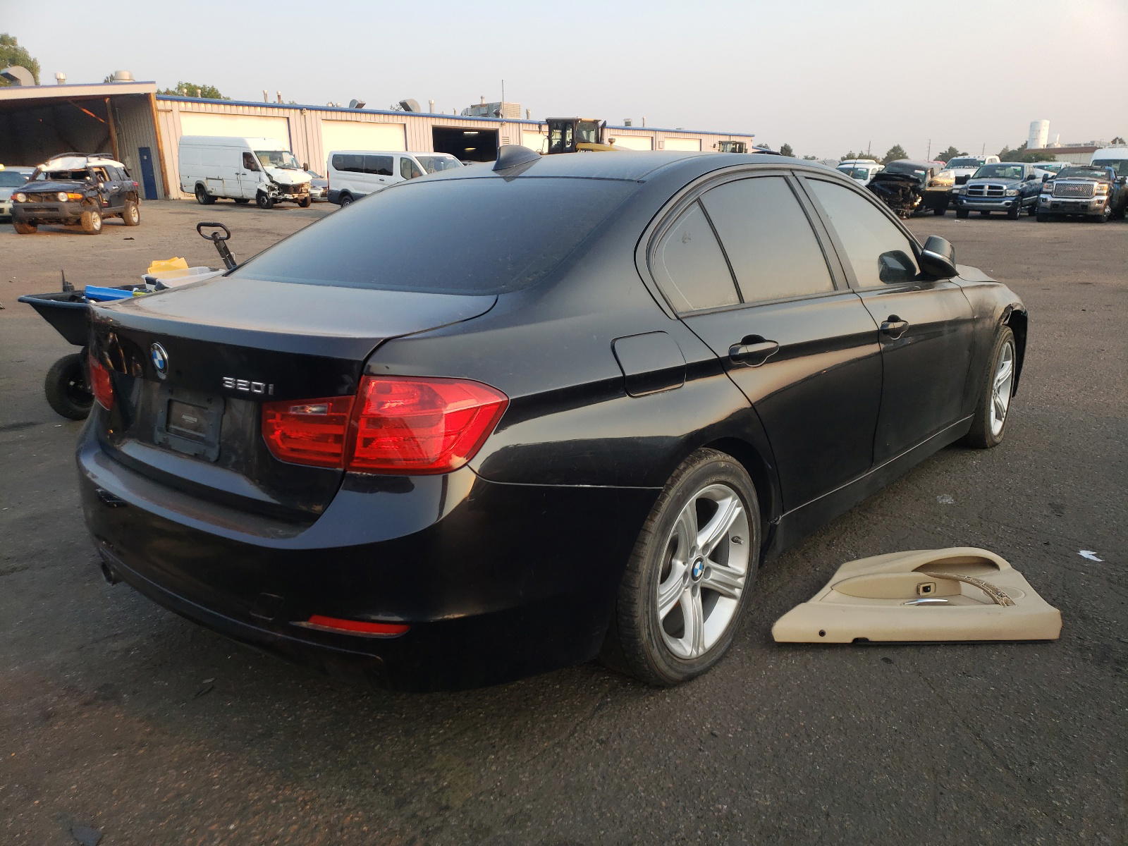 Photo 4 from auction – 2014 BMW 320 I with VIN WBA3B1C55EP678730