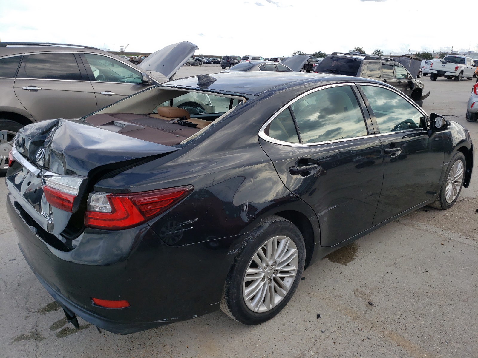 صورة رقم 4 من المزاد - 2016 LEXUS ES 350 مع VIN 58ABK1GG4GU025325