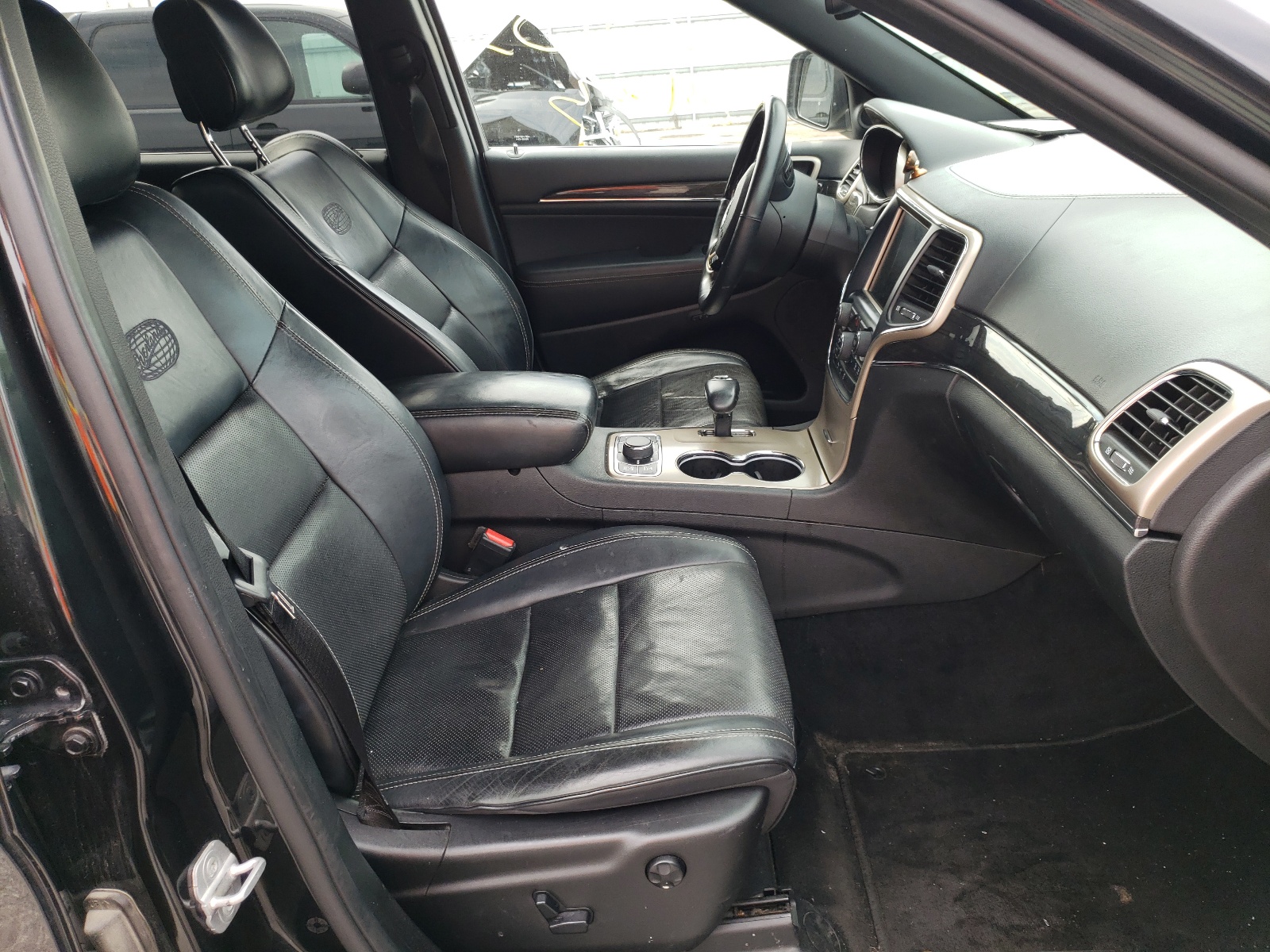 Photo 5 from auction – 2014 JEEP GRAND CHER with VIN 1C4RJFCGXEC122273
