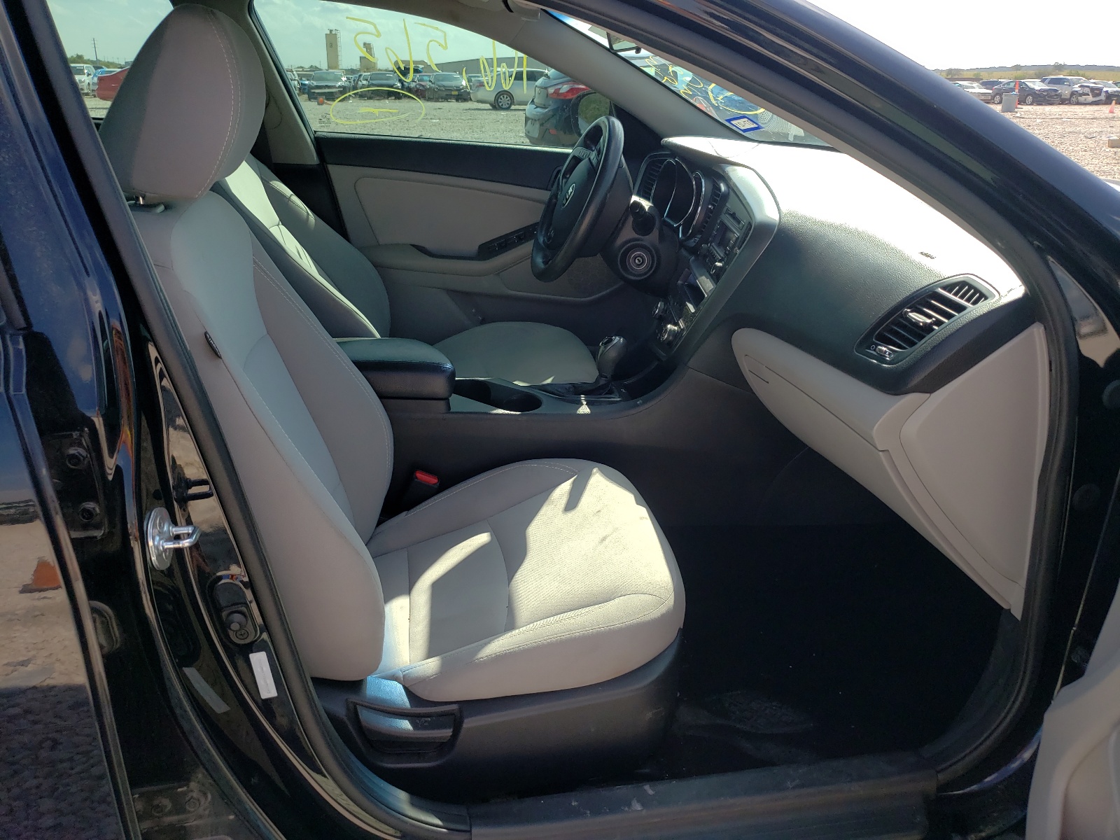 Photo 5 from auction – 2013 KIA OPTIMA LX with VIN 5XXGM4A7XDG093393