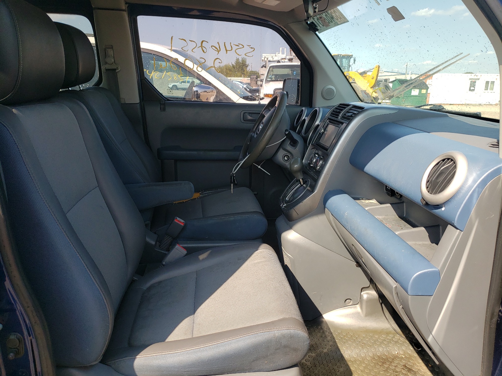 Photo 5 from auction – 2003 HONDA ELEMENT EX with VIN 5J6YH28523L029116
