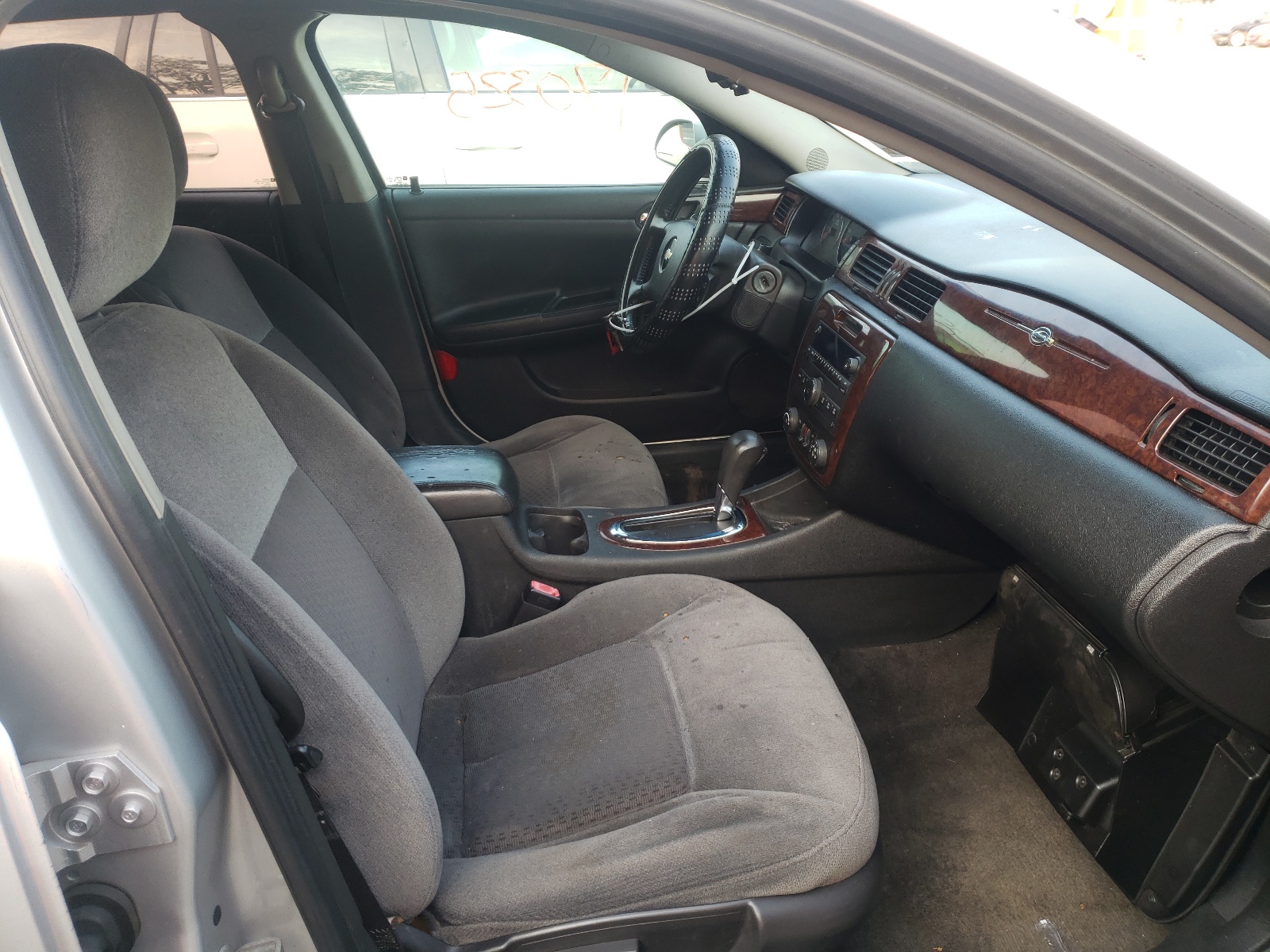 Photo 5 from auction – 2011 CHEVROLET IMPALA LT with VIN 2G1WB5EK4B1324631