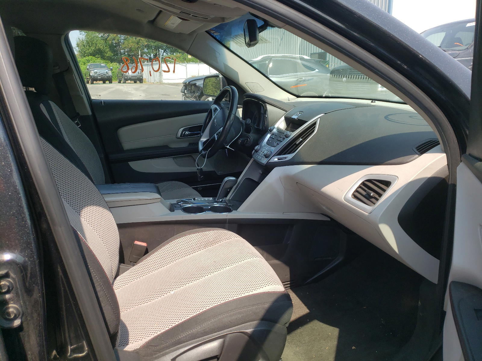 Photo 5 from auction – 2010 GMC TERRAIN SL with VIN 2CTALDEW8A6264256