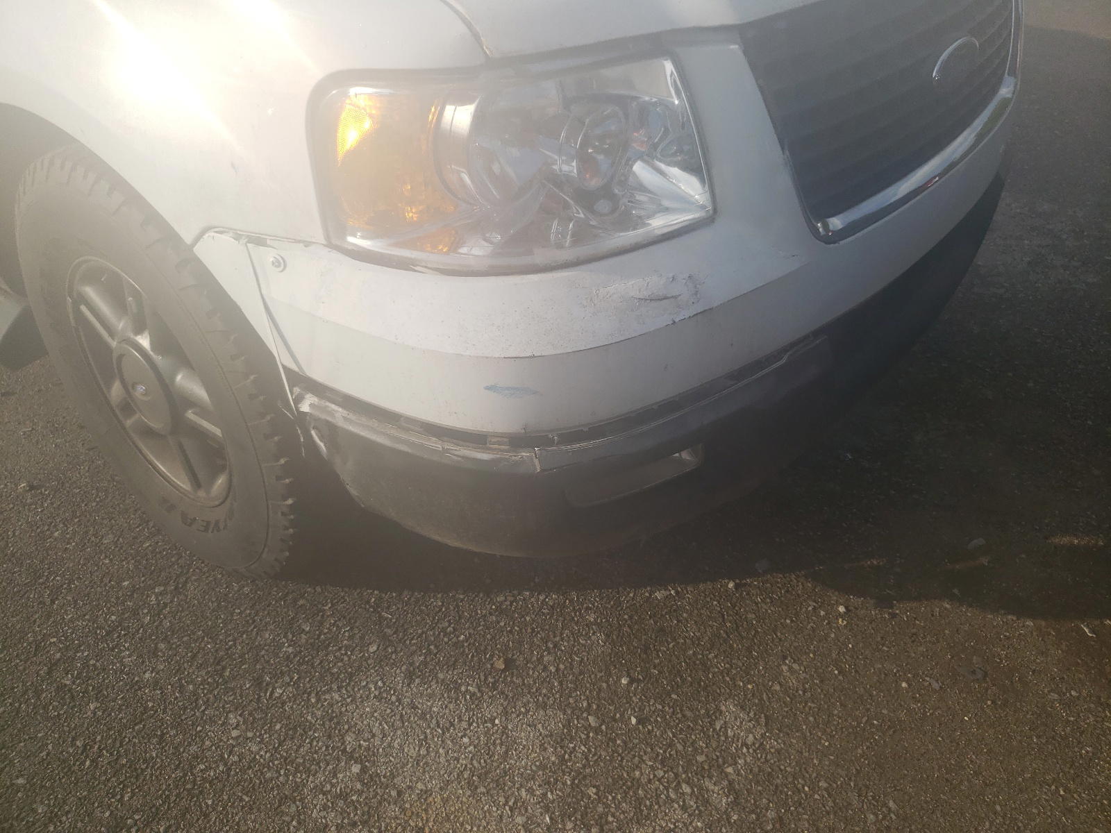 Photo 9 from auction – 2004 FORD EXPEDITION with VIN 1FMPU16L34LB49268