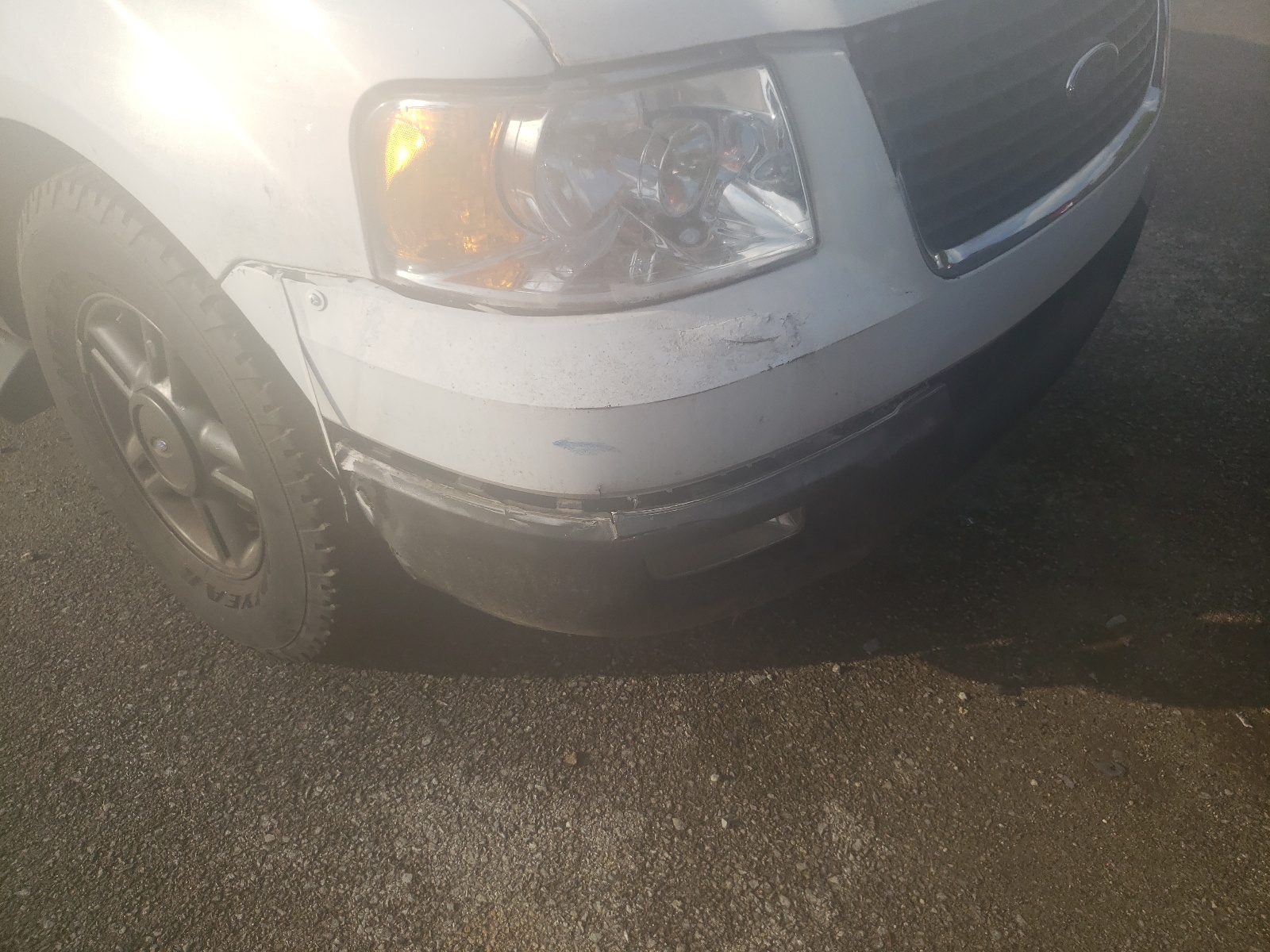 صورة رقم 9 من المزاد - 2004 FORD EXPEDITION مع VIN 1FMPU16L34LB49268