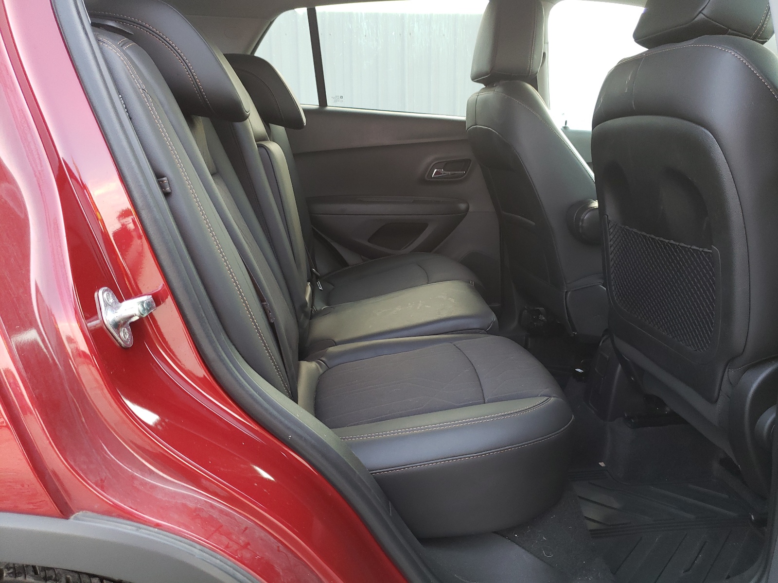 Photo 6 from auction – 2020 CHEVROLET TRAX 1LT with VIN 3GNCJPSB5LL177224